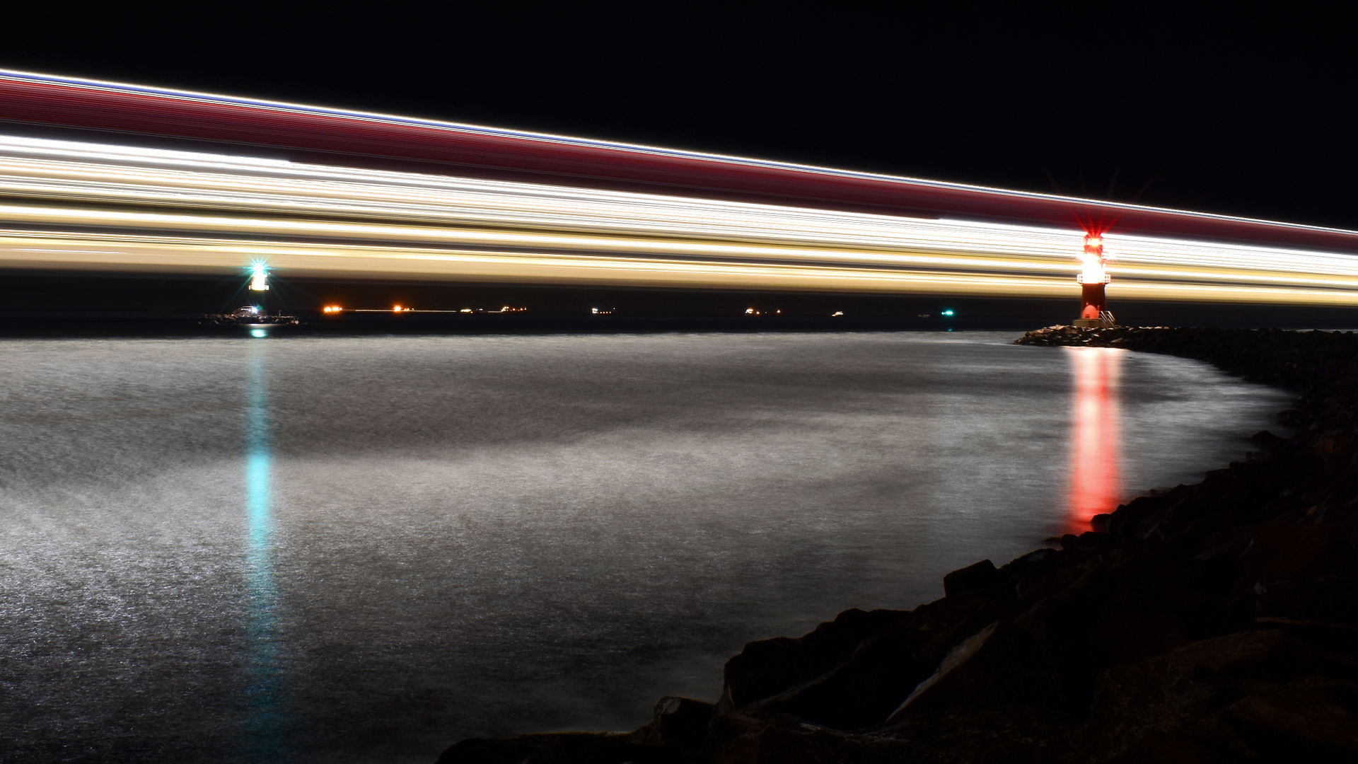 Light trail of the largest German ferry M/S Mecklenburg-Vorpomm…