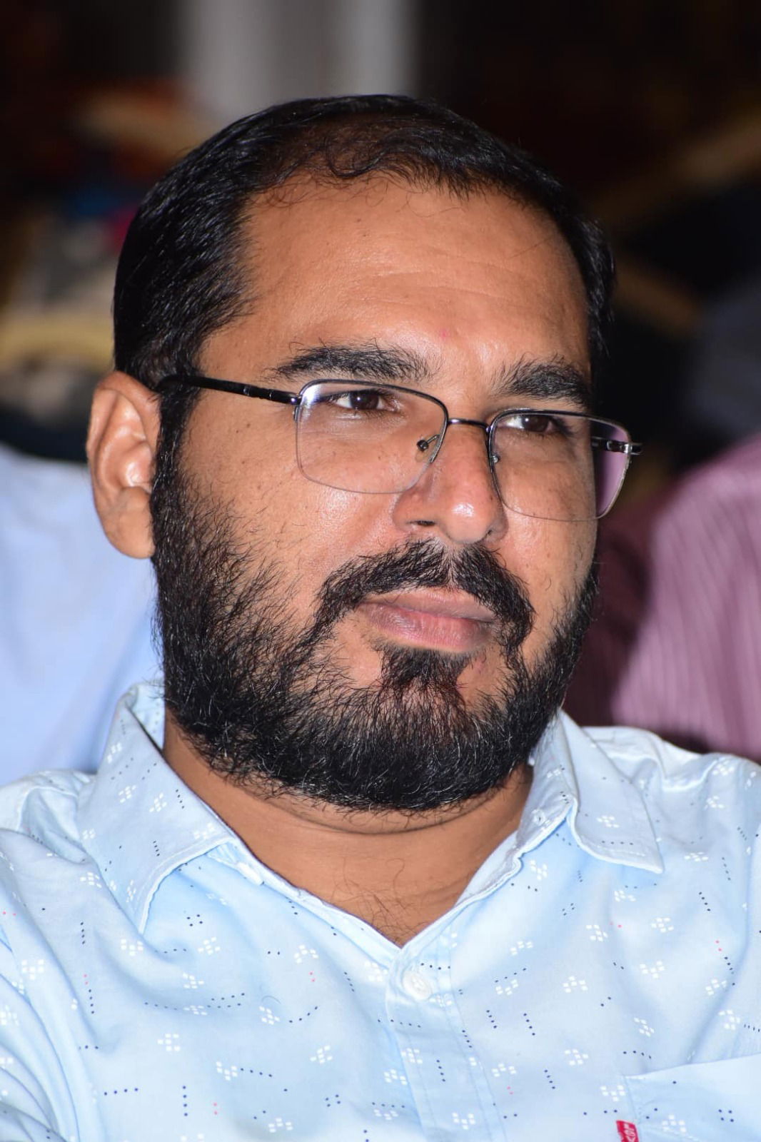 తెలుగు కథా రచయిత. జర్నలిస్టు. టెలివిజన్ వ్యాఖ్యాత