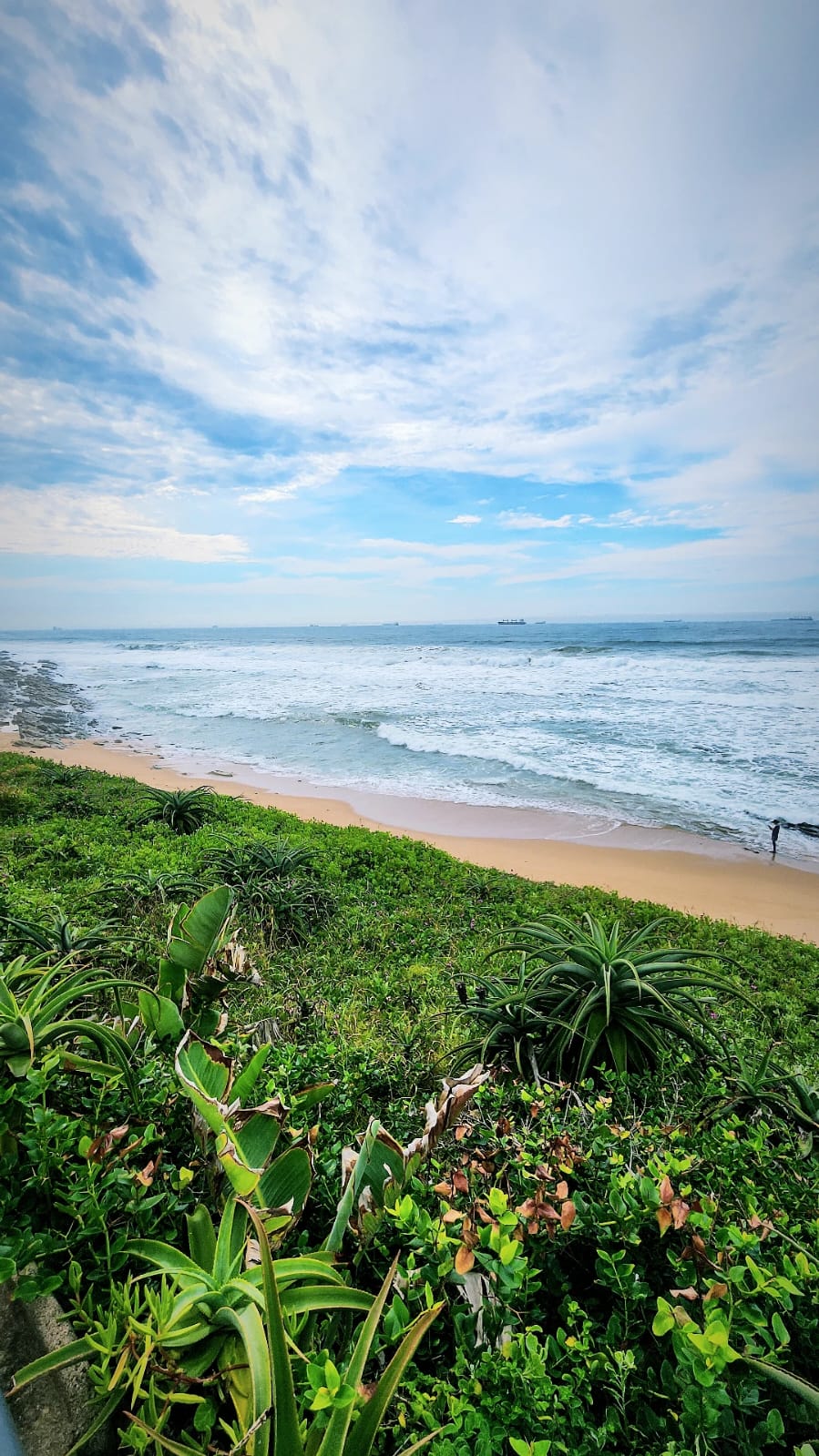 The beautiful waves at Umhlanga Beach