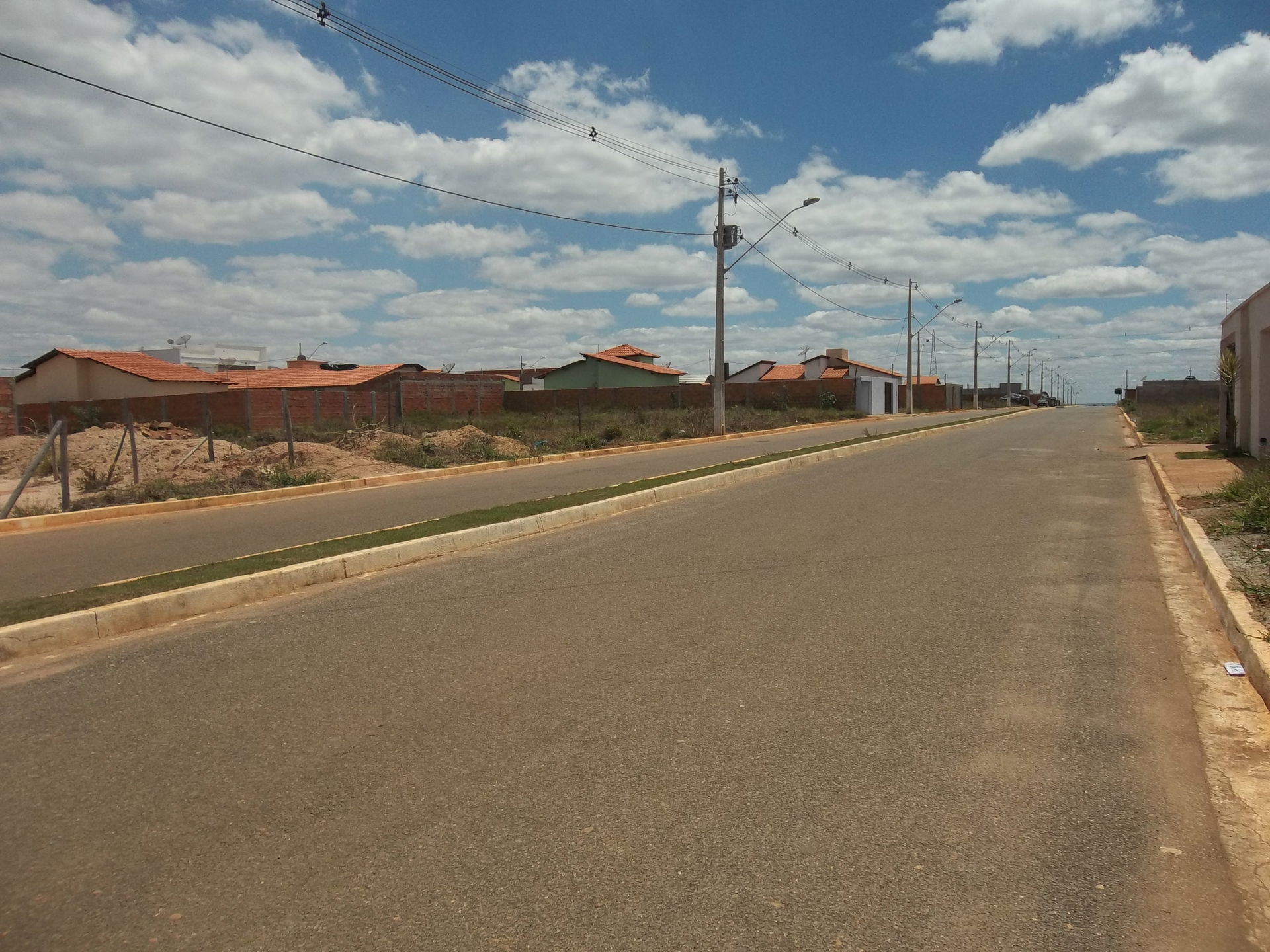 Avenida Bouganville, Bairro Bouganville em Capelinha