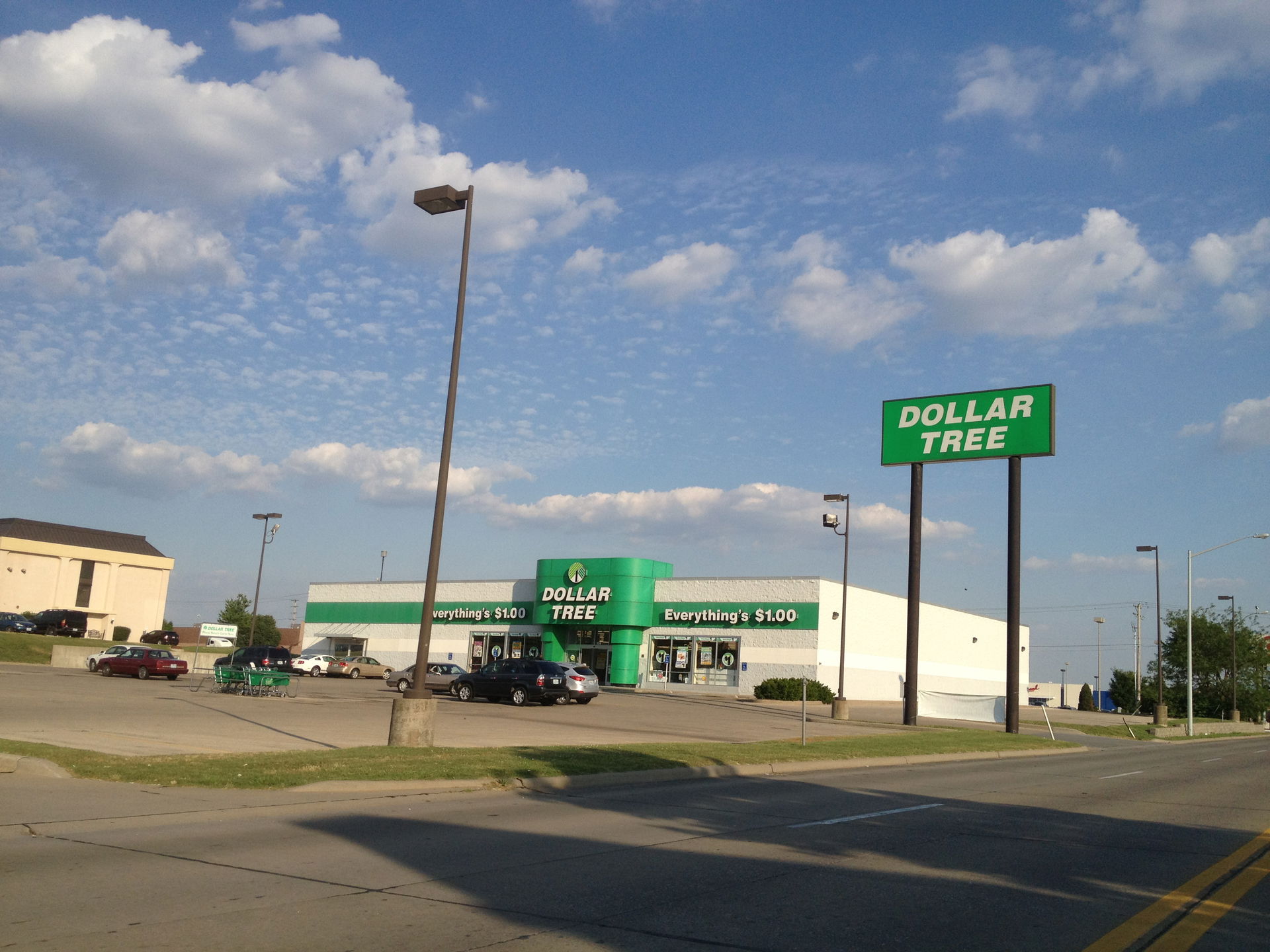 Circuit City (now Dollar Tree) Cape Girardeau, MO