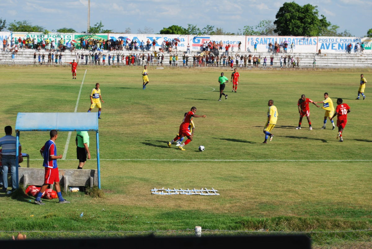 Fotos do jogo Santaluz 0 x 1 Porto Seguro, em Santa Luz-BA, 05 …