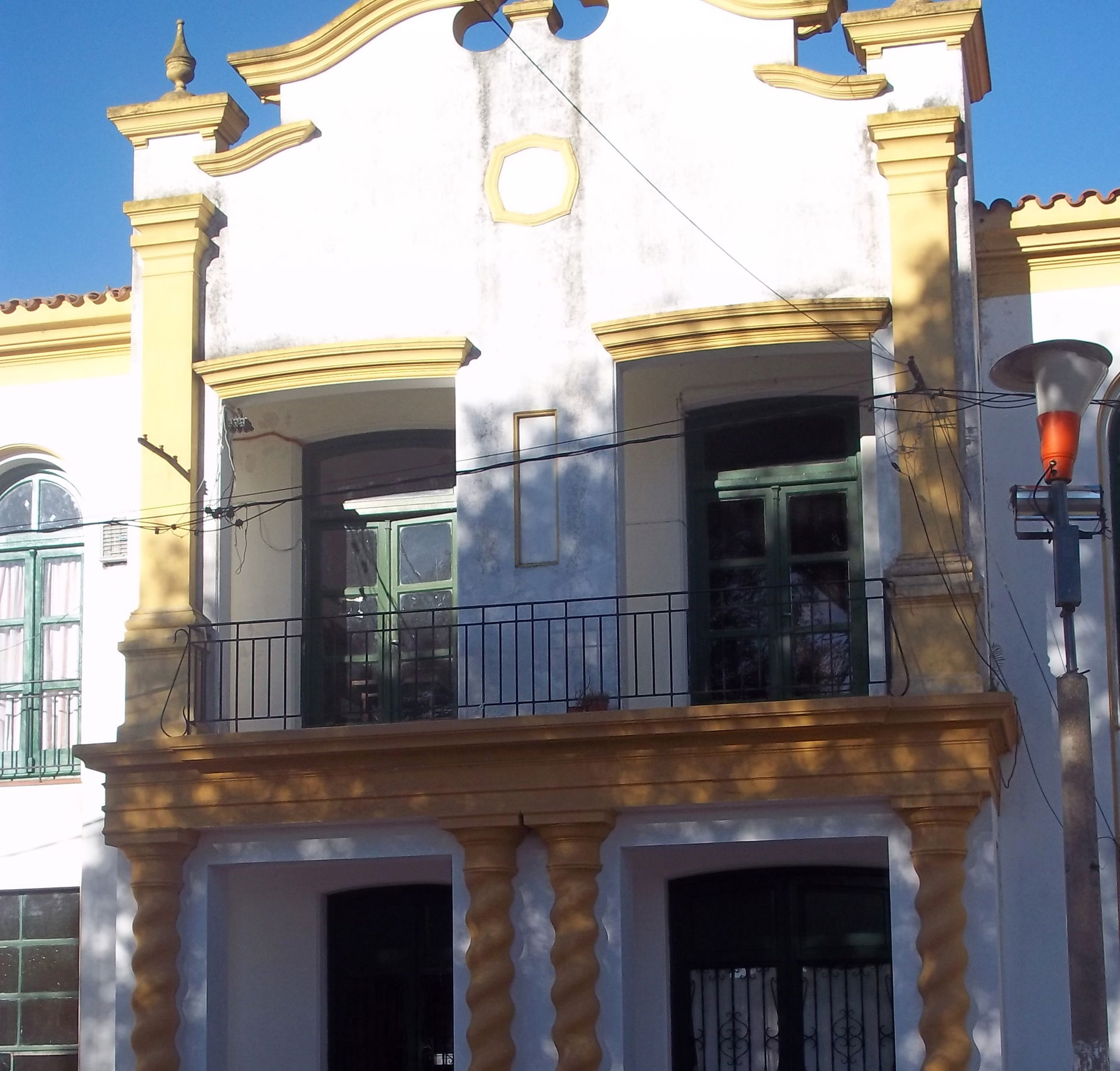 Edificio Municipal Esquina Corrientes Argentina
