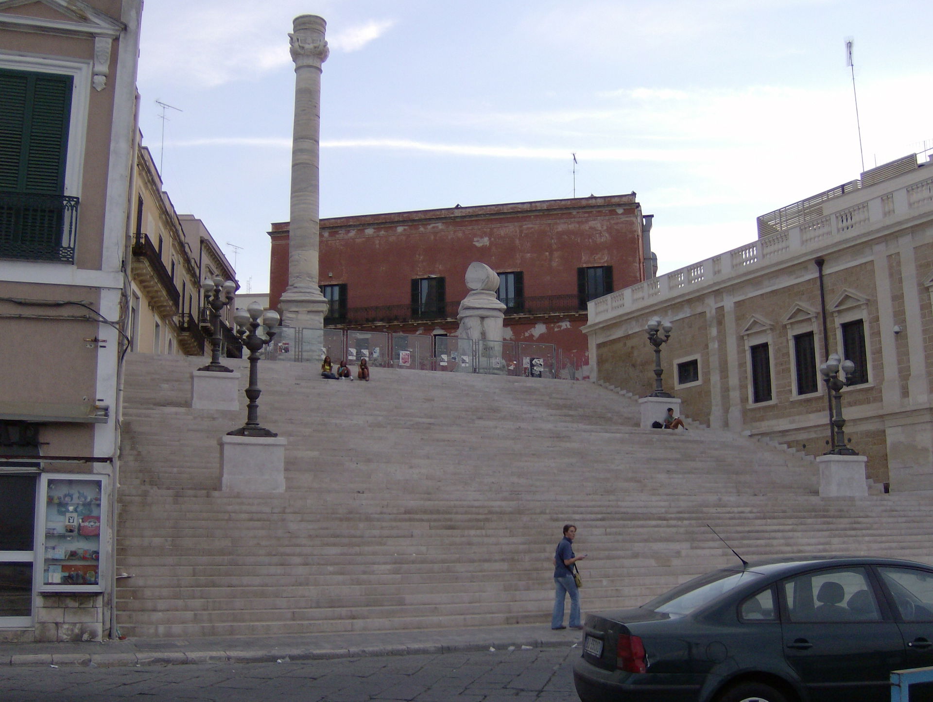 Le colonne poste alla fine della Via Appia a Brindisi.