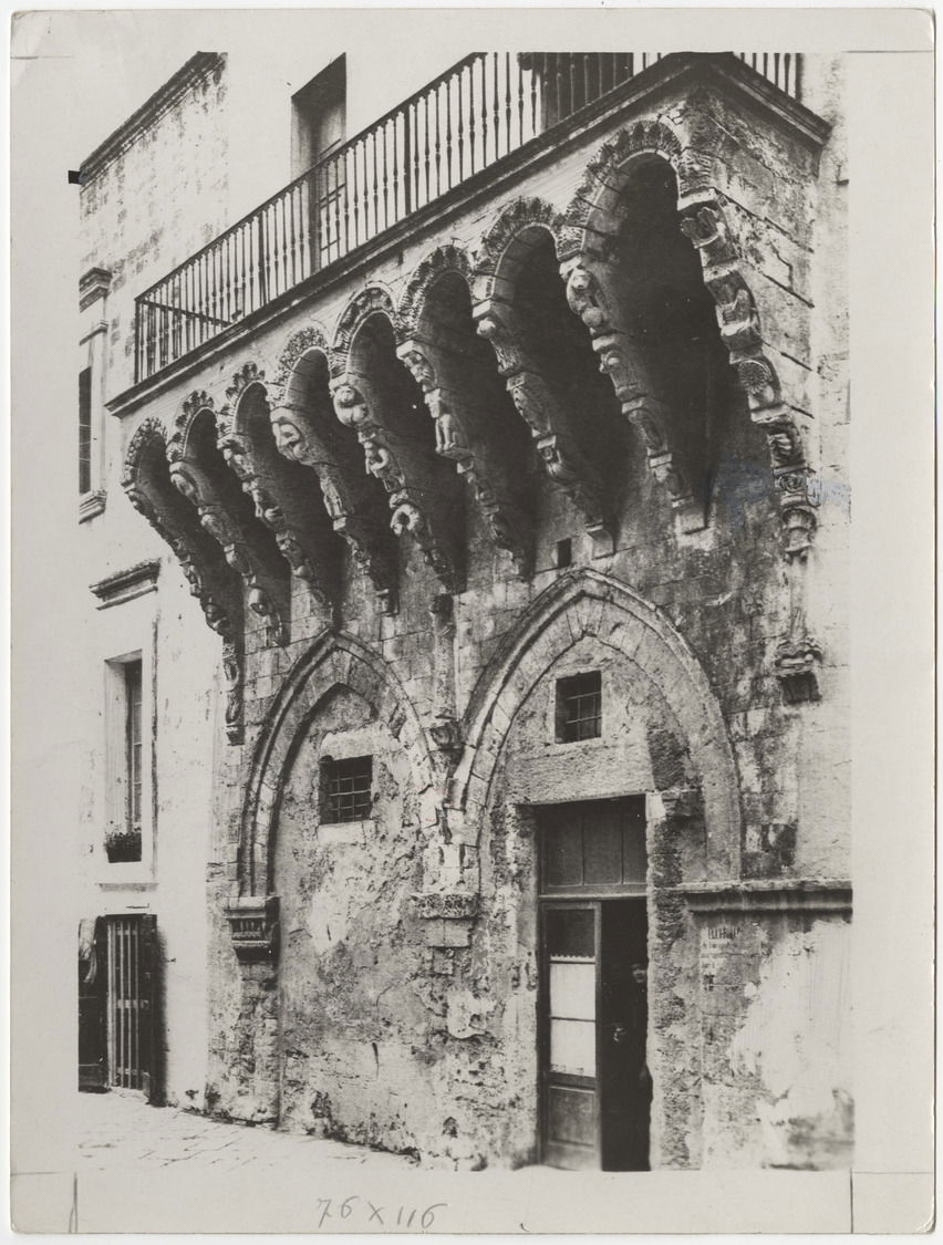 Portal of the Angevin Mint in Brindisi.