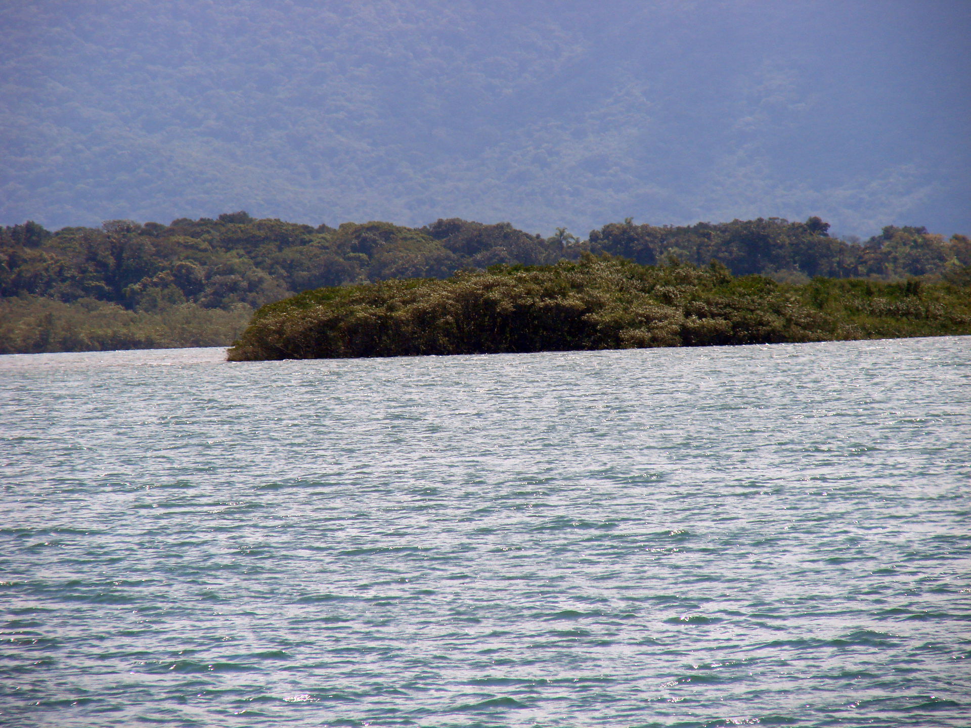 Baia de Guaratuba, Paraná, Brasil; 05/09/2010; Guaratuba Bay, P…