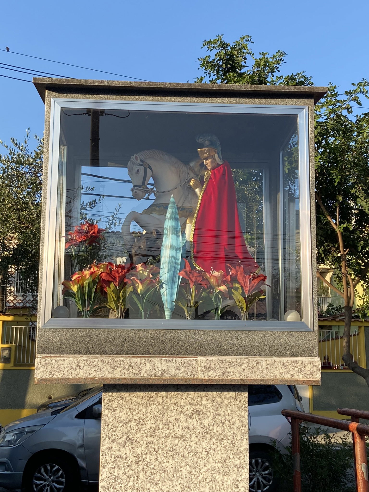 Imagem do oratório de São Jorge. Localizado em Turiaçu, na cida…