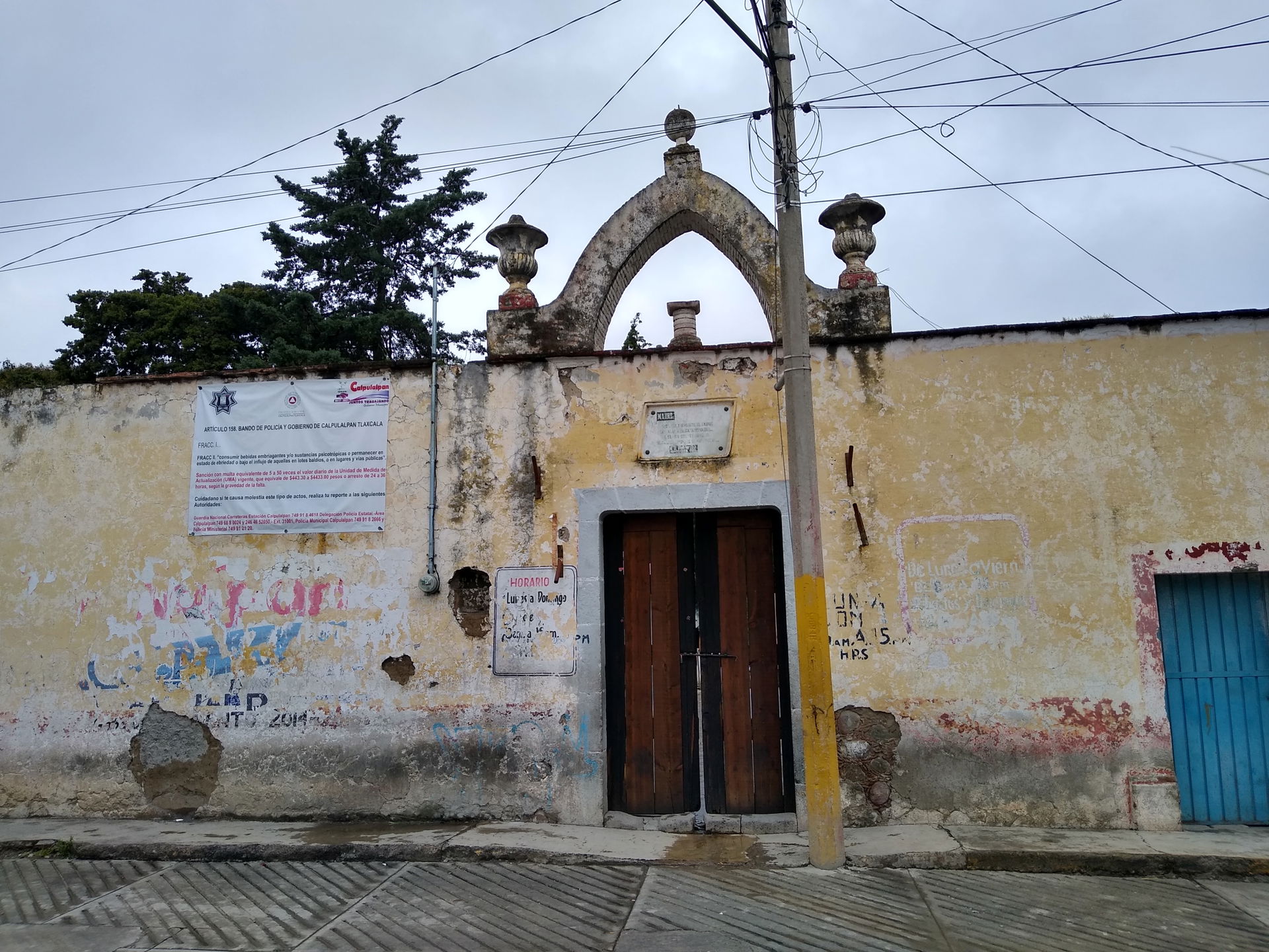 Exterior del Panteón de Calpulalpan, Tlaxcala
