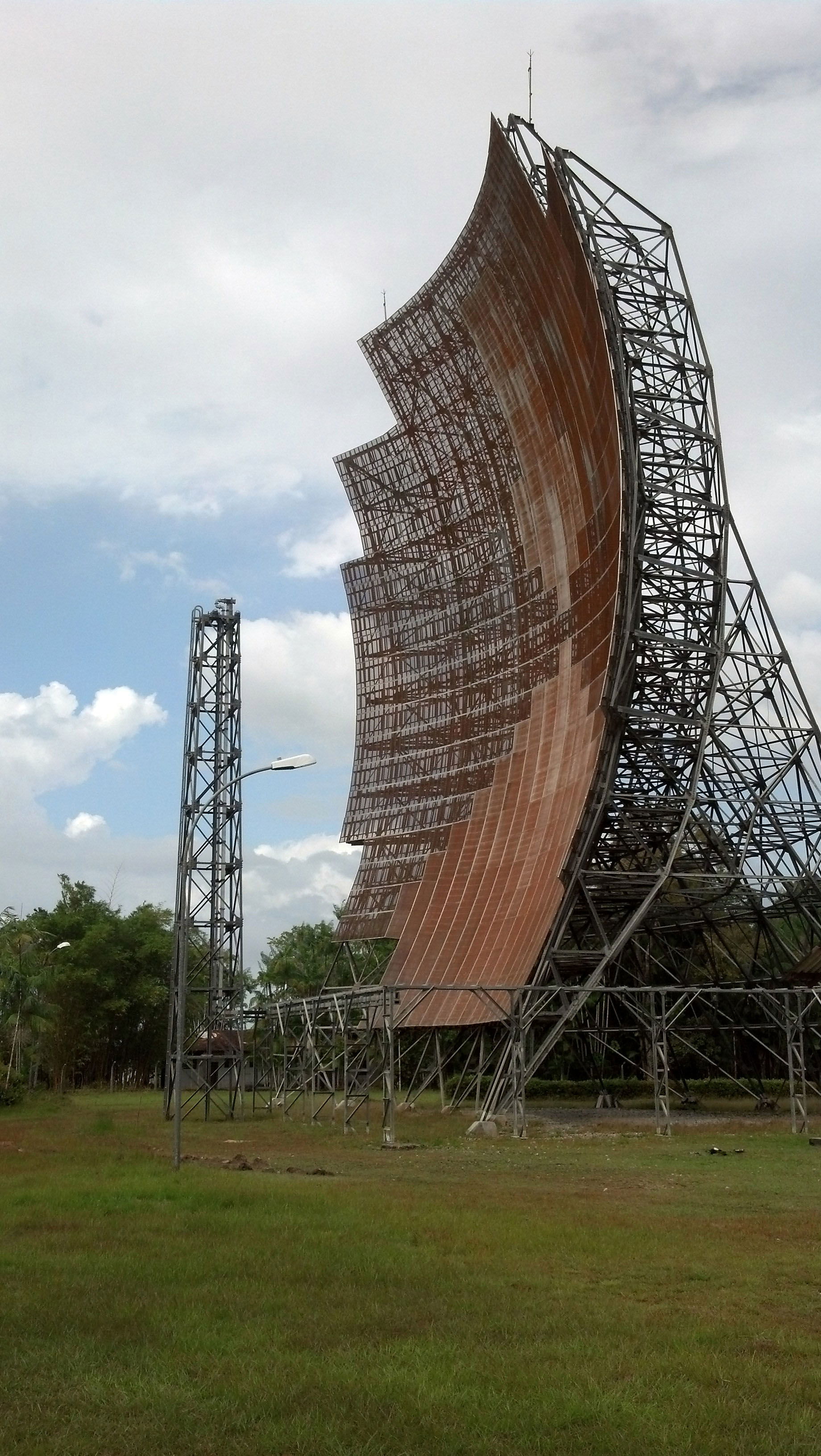 Point-to-point radio dish on the island of Mosqueiro