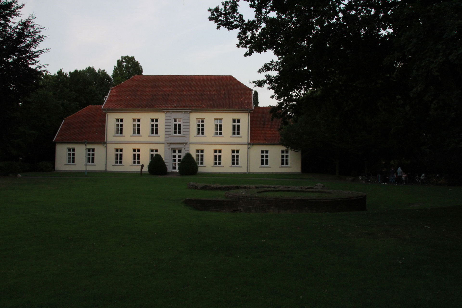 Ruins of Schloss Cloppenburg in the front, and Court building i…