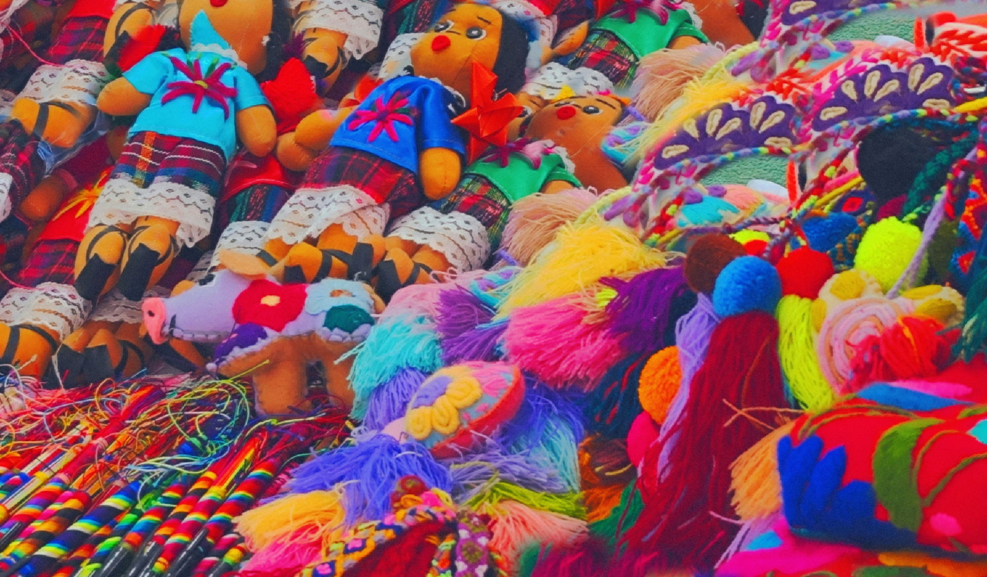 Artesanías en el mercado de Zapotlanejo en Jalisco México