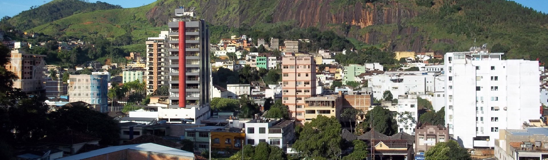 Vista parcial do centro de Carangola.
