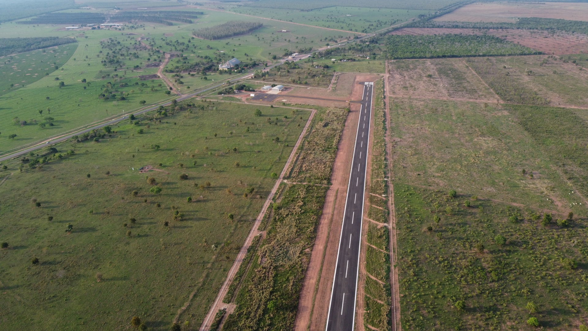 Foto aérea do Aeroporto de Coxim