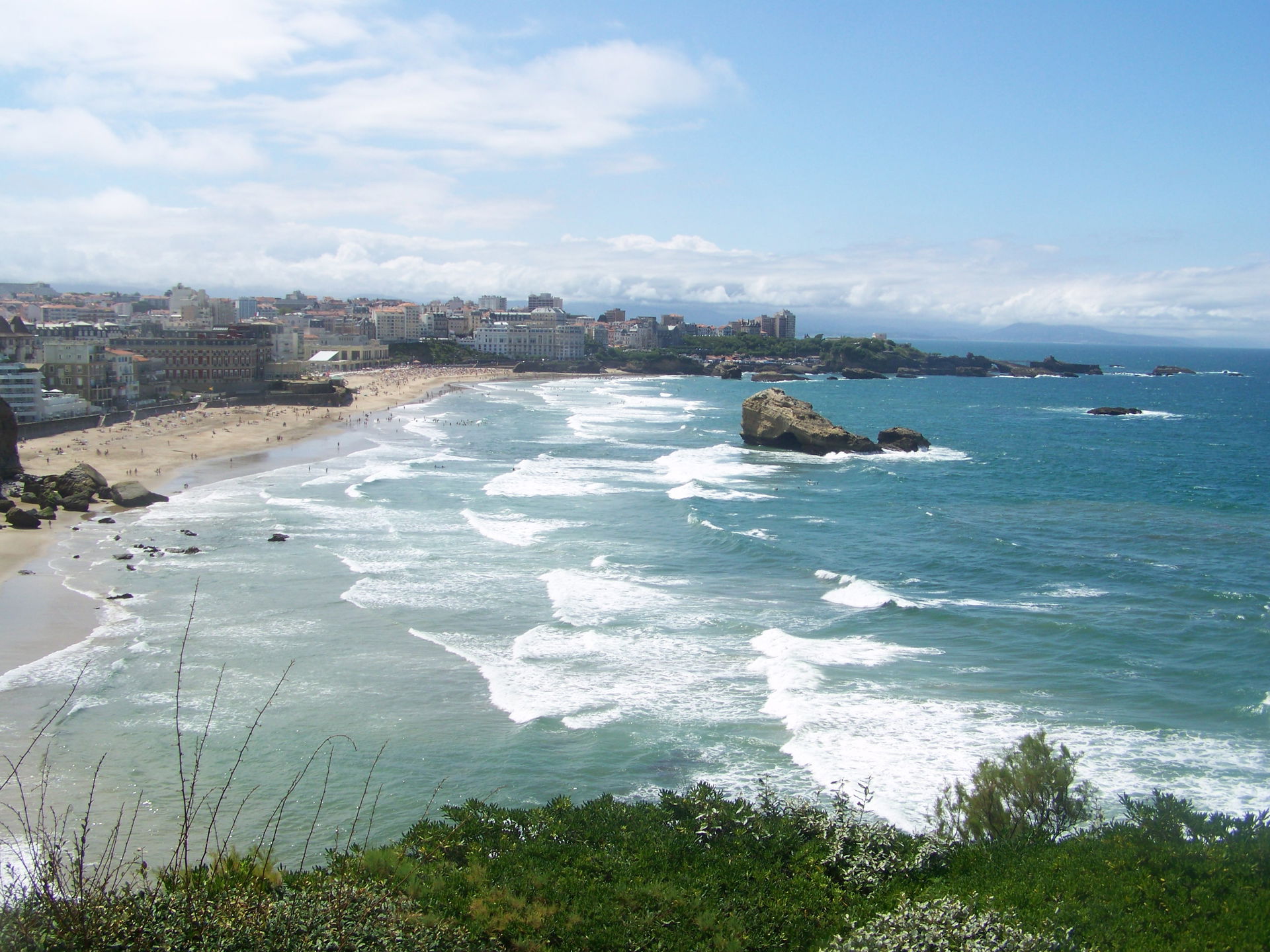 Landscape of city of Biarritz and the Atlantic Ocean, in Pyréné…