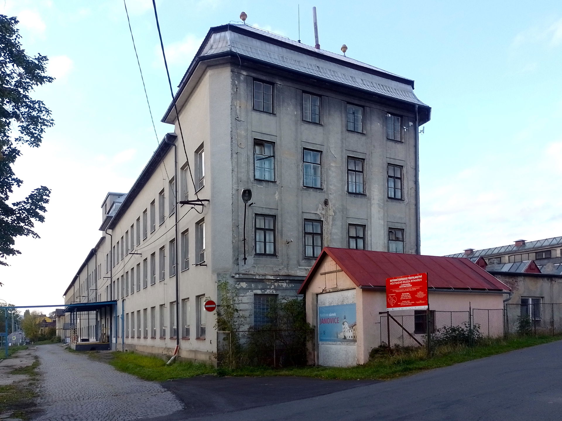 Hedva Český Brokát factory in Rýmařov, Czechia