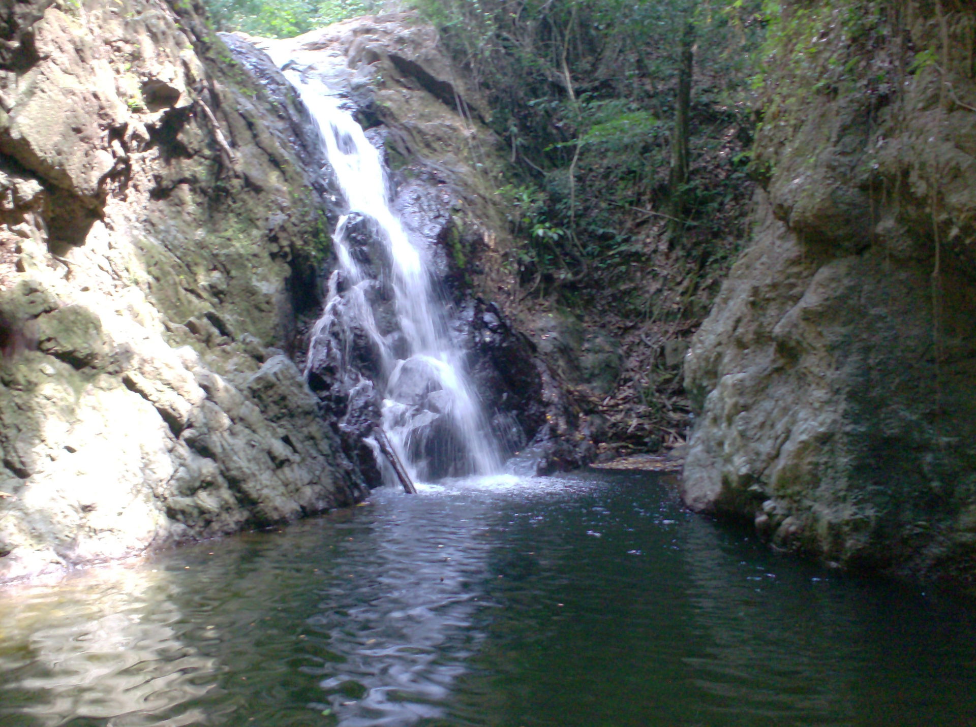Fotografía del Charco de los Indios, en el río Grand Fond, Fond…