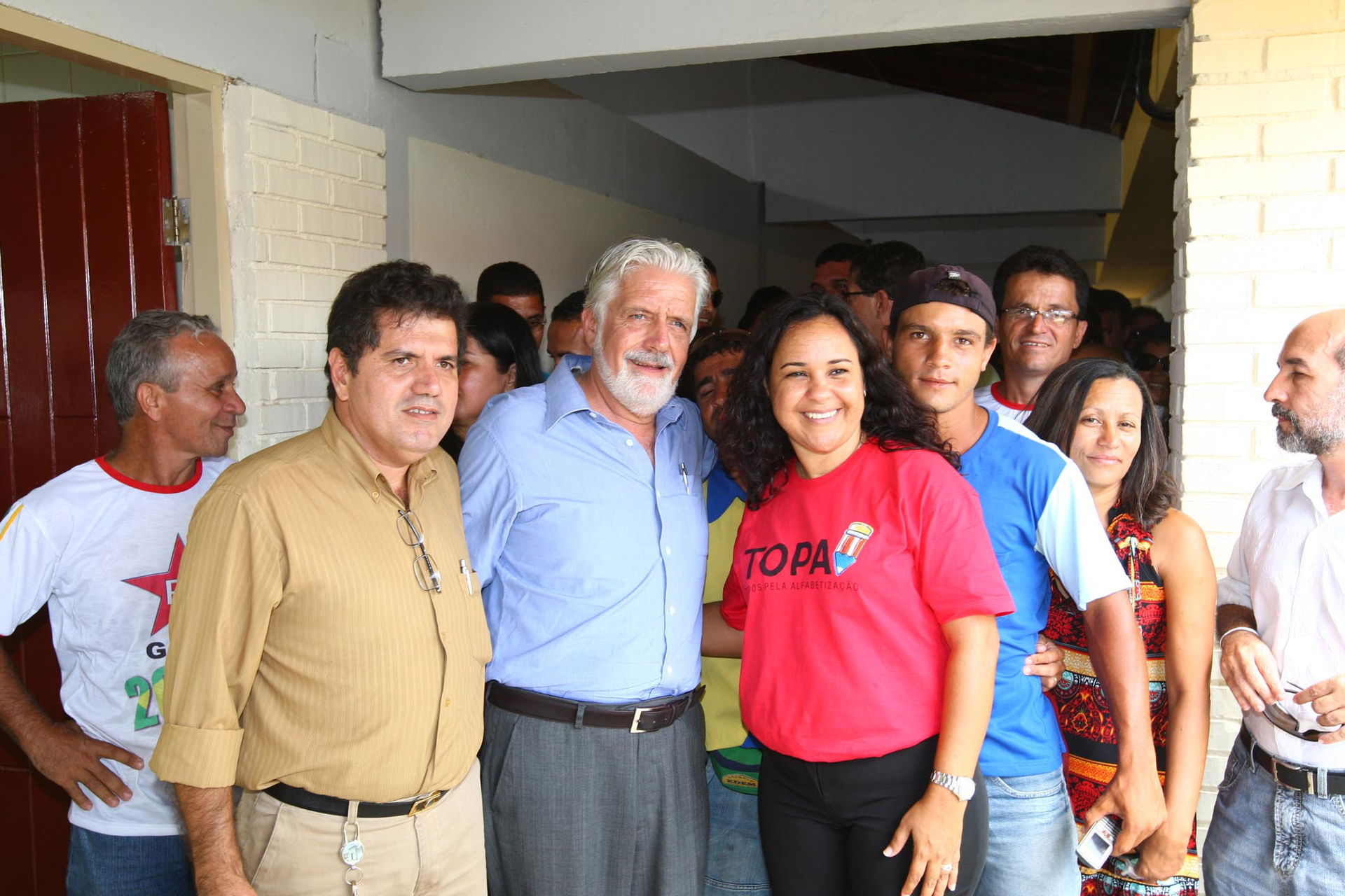Governador Jaques Wagner entrega a reforma do colegio estadual,…