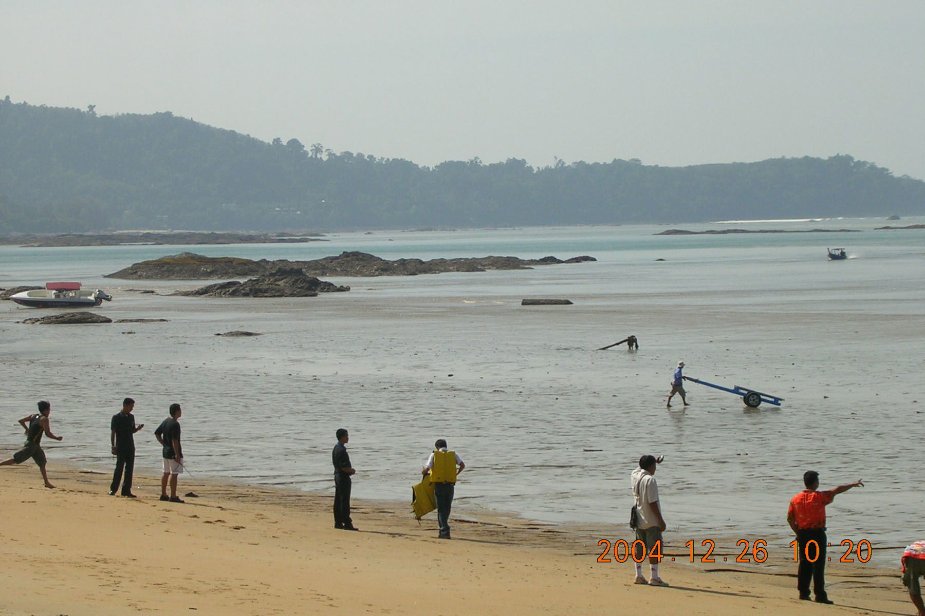 Tsunami Khao Lak Beach 26 Dec 2004 10:20 am