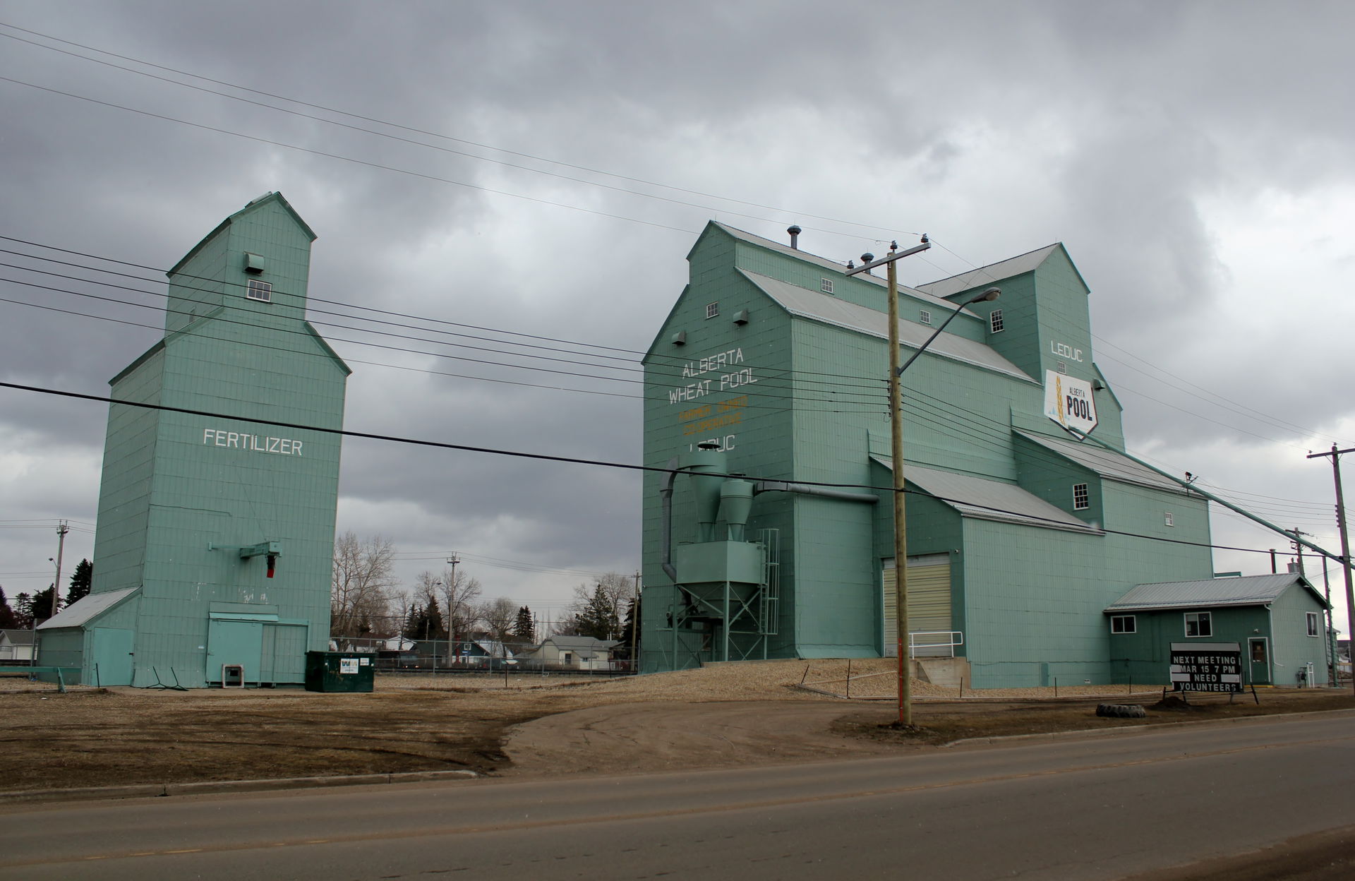 Alberta Wheat Pool Grain Elevator Site Complex