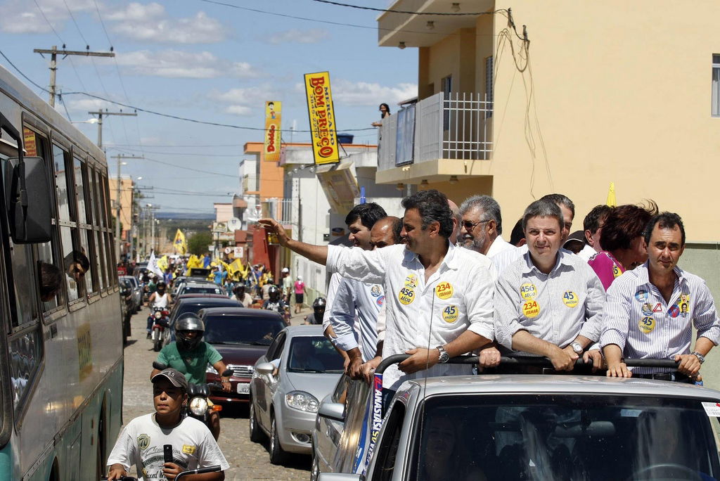 Os candidatos da coligação “Somos Minas Gerais” participaram de…
