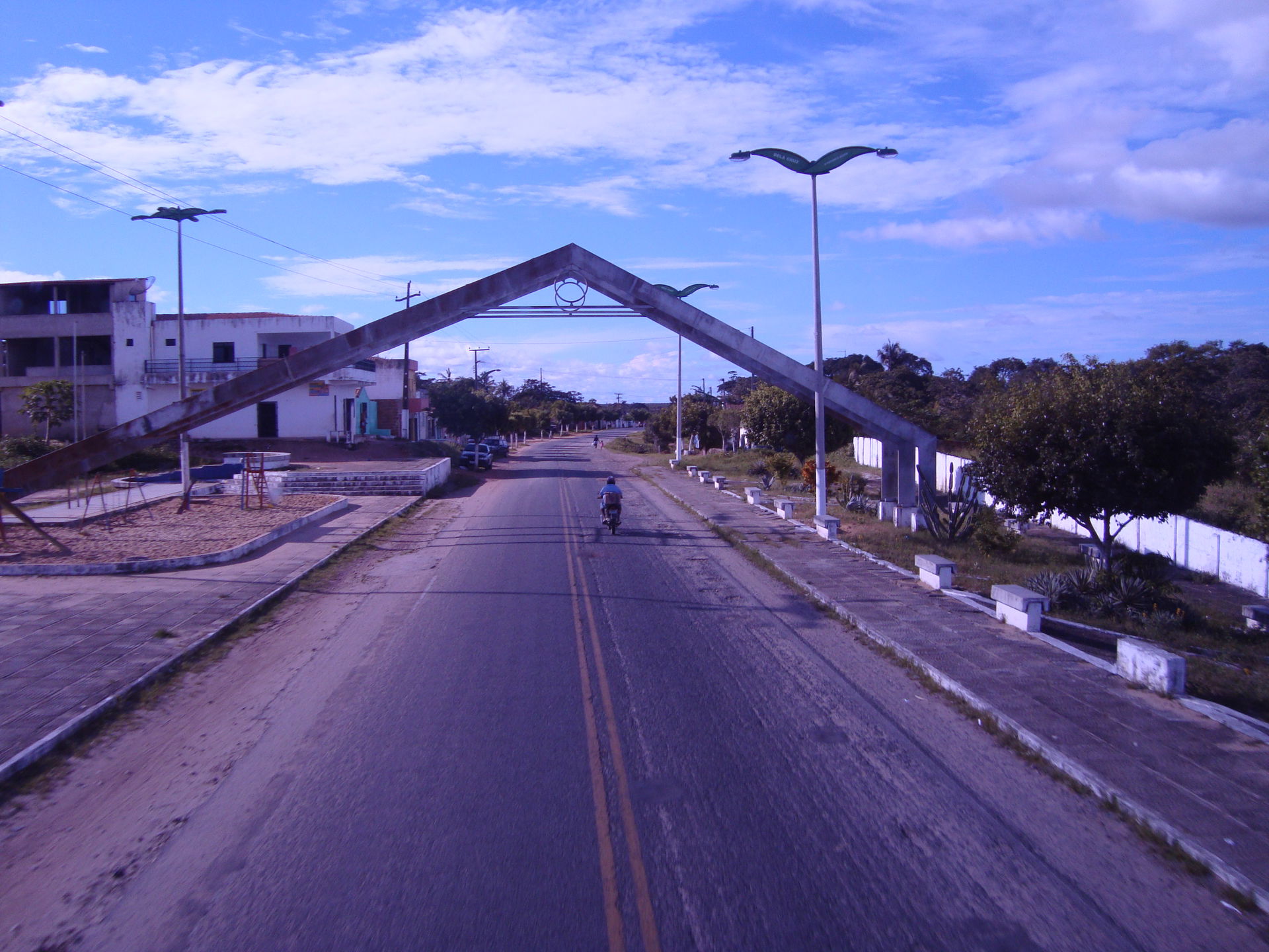Entrada Bela Cruz