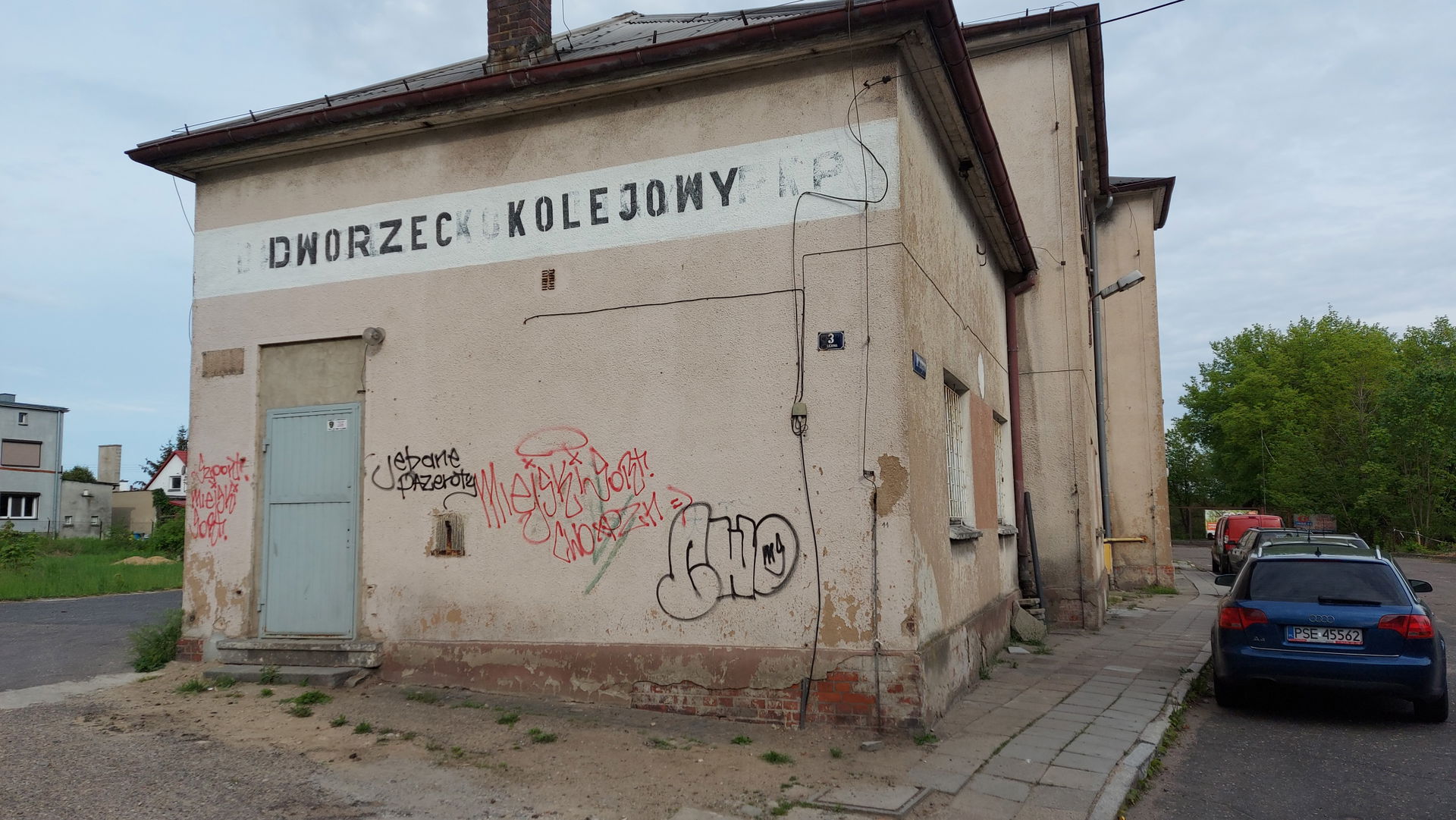 Budynek dworca stacji kolejowej w Śremie