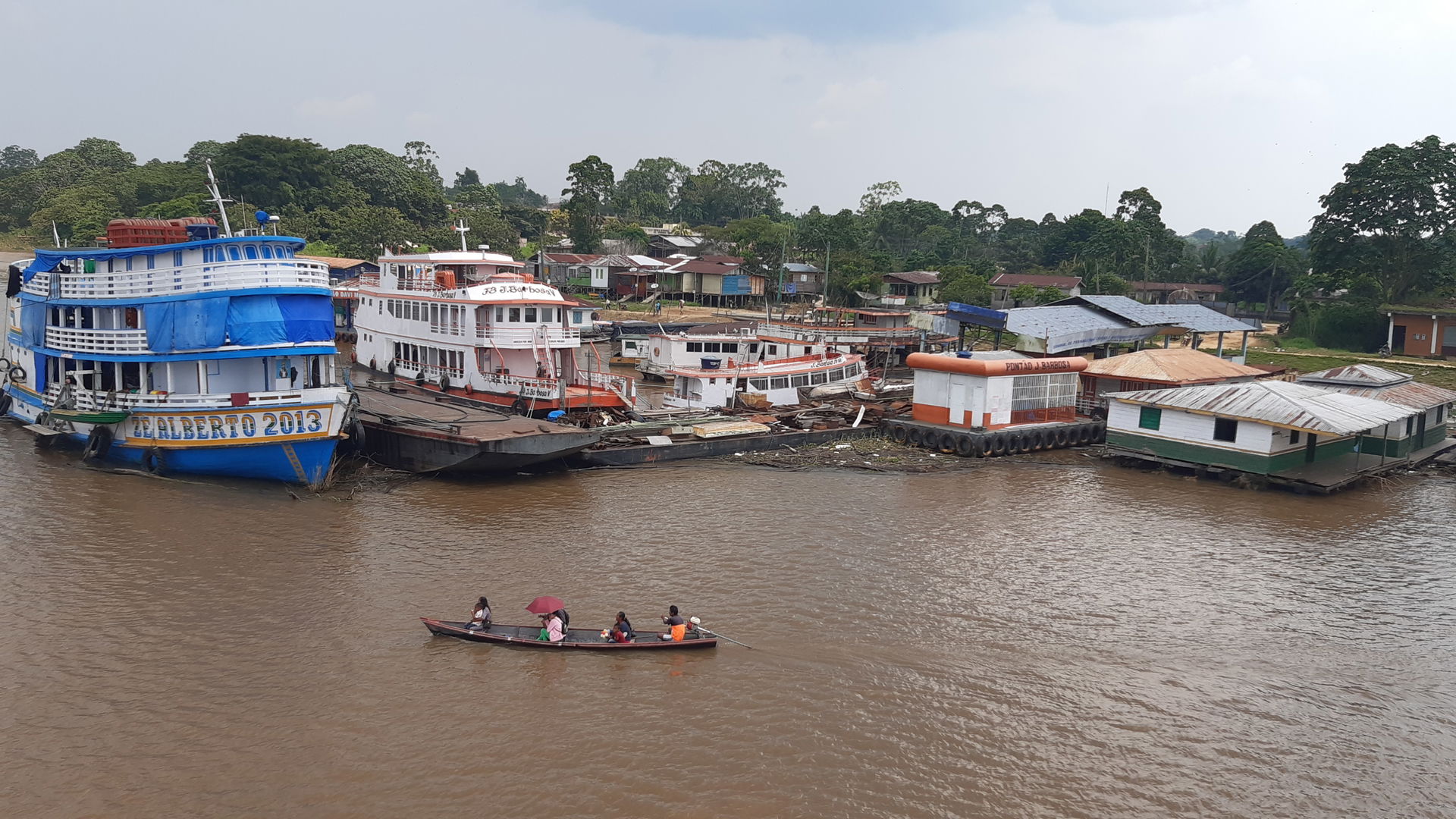 The town is located by the confluence of the Javary River and t…