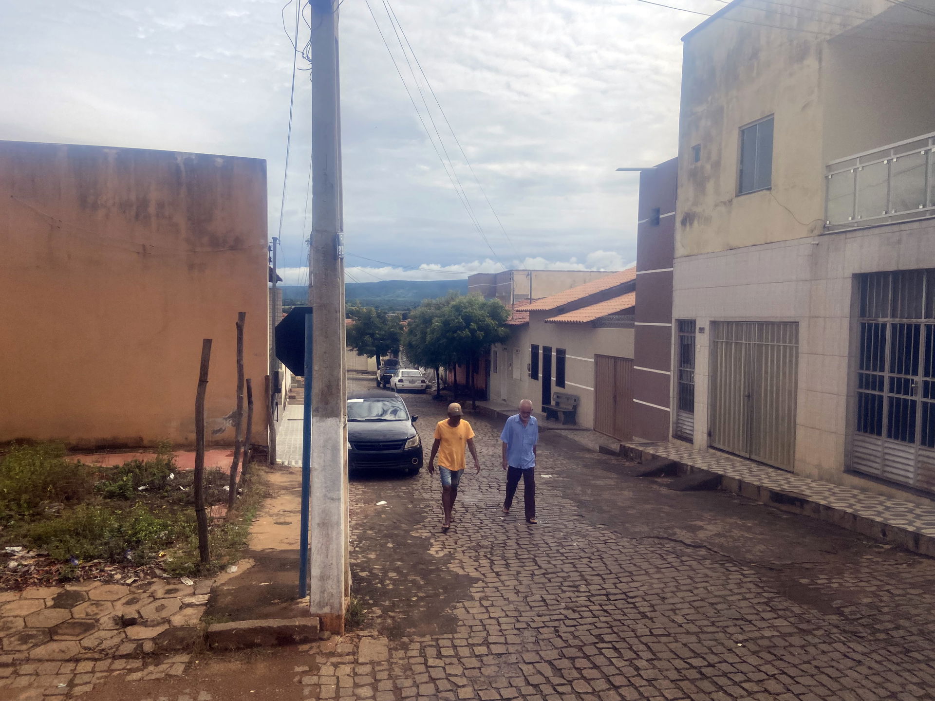 Rua 21 de abril em Riacho de Santana. Foto de 22 de janeiro de …