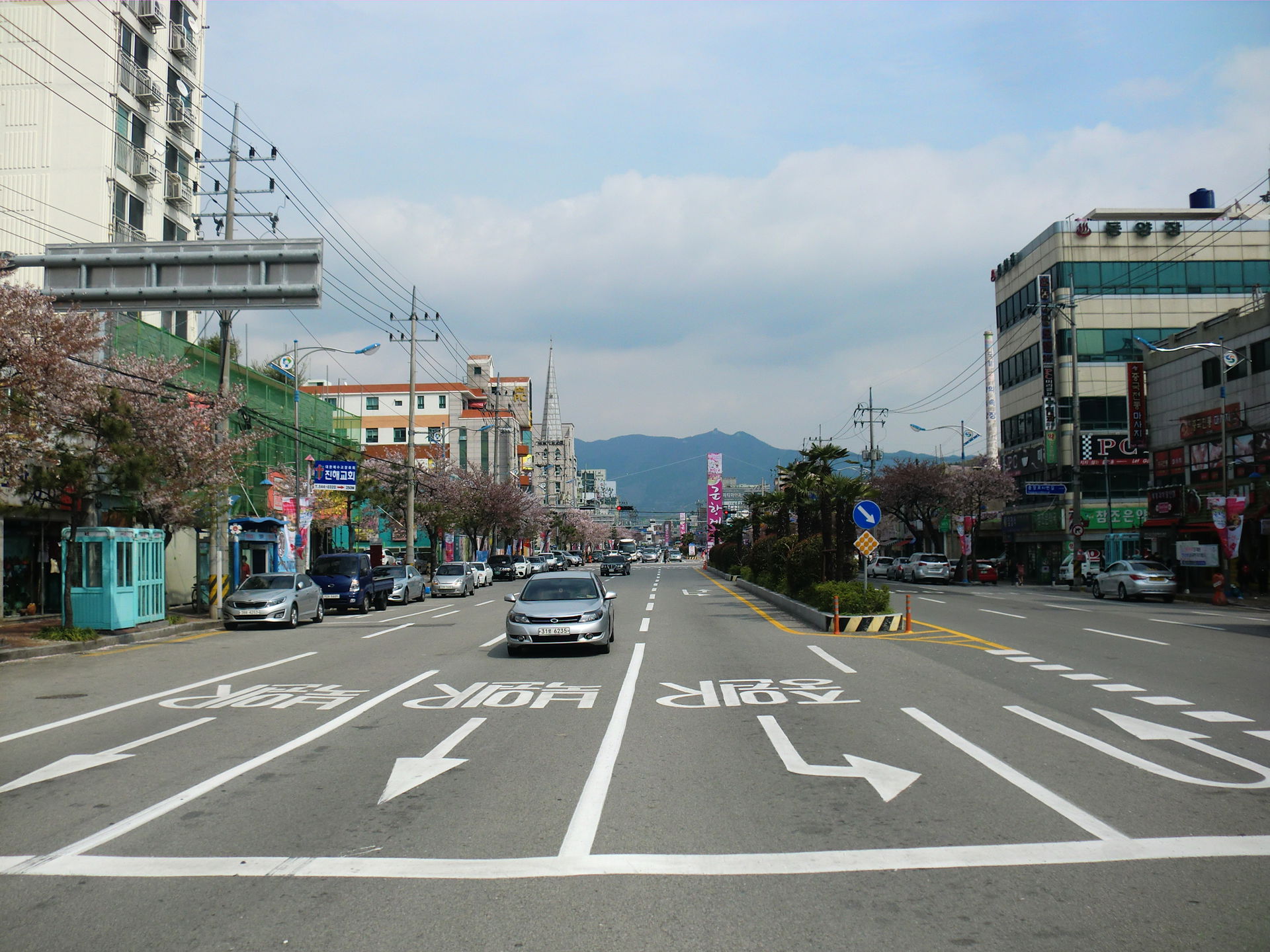 창원시 진해구 중심부