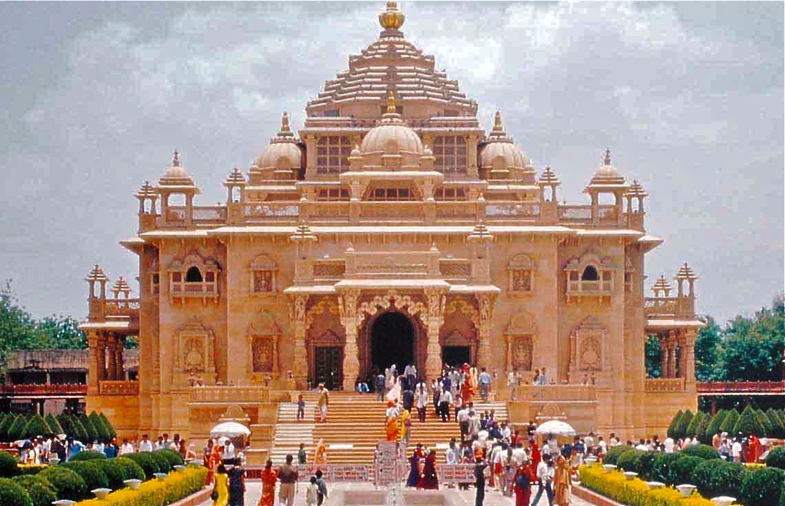 This is Image of Akshardham (Gandhinagar)