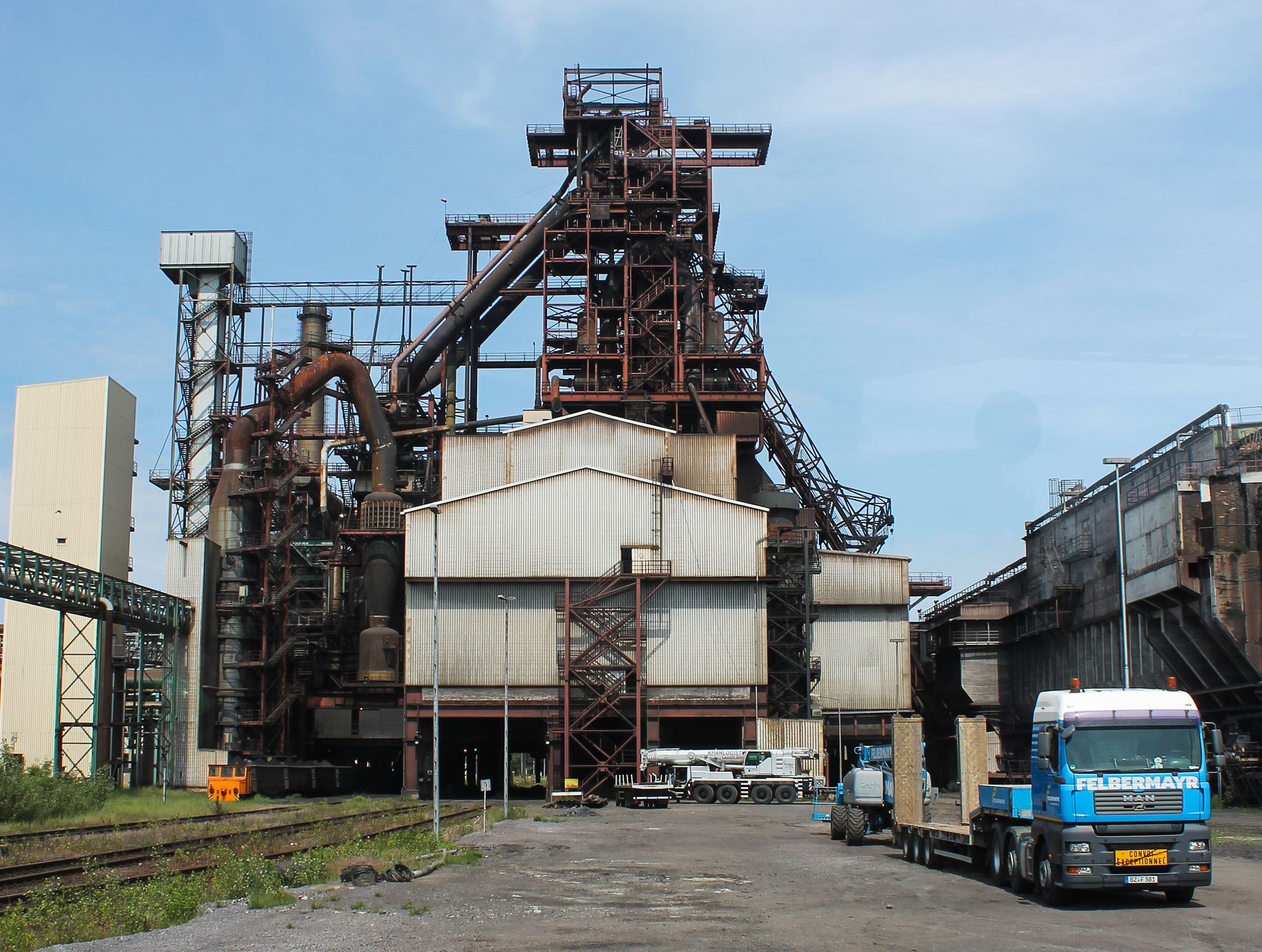 Hochofen 5A des ArcelorMittal-Werks in Eisenhüttenstadt.