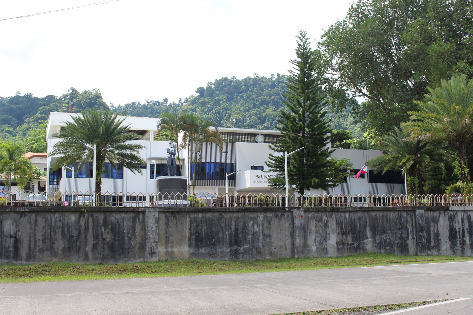 The municipal hall of Sergio Osmeña, Zamboanga del Norte. Pictu…