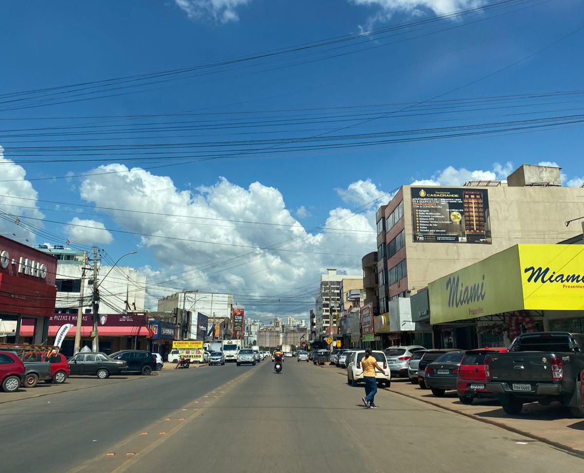 Commercial street in vicente pires
