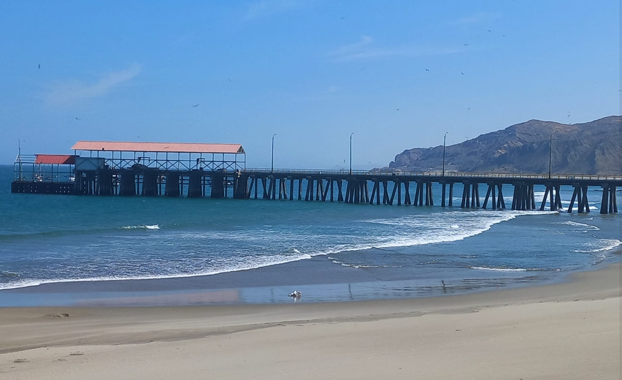 Foto del muelle en Máncora