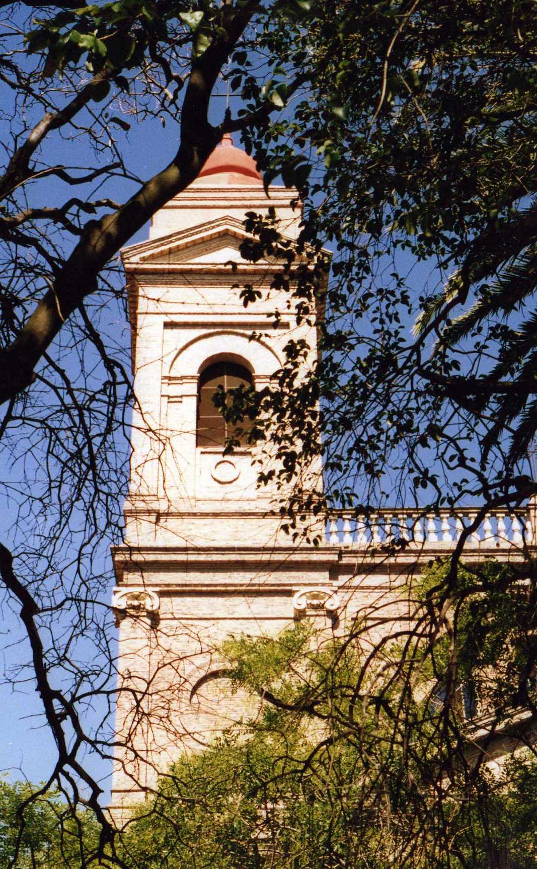 Torre del complejo Salesiano de Viedma, Río Negro, Argentina