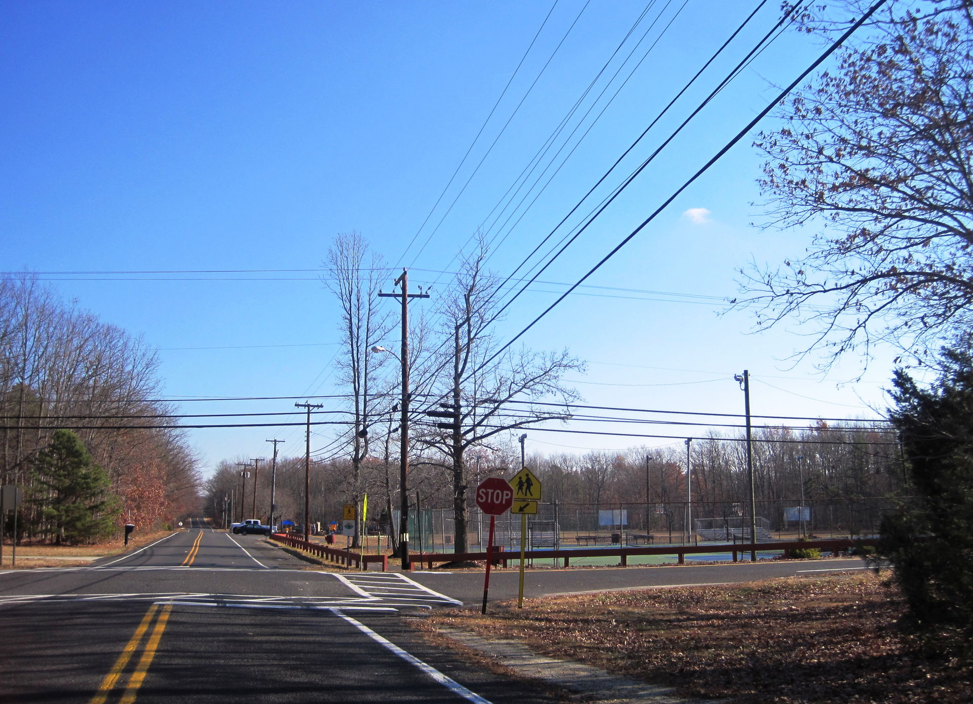 Photo of eastbound County Route 680 (Center Avenue) in Chesilhu…
