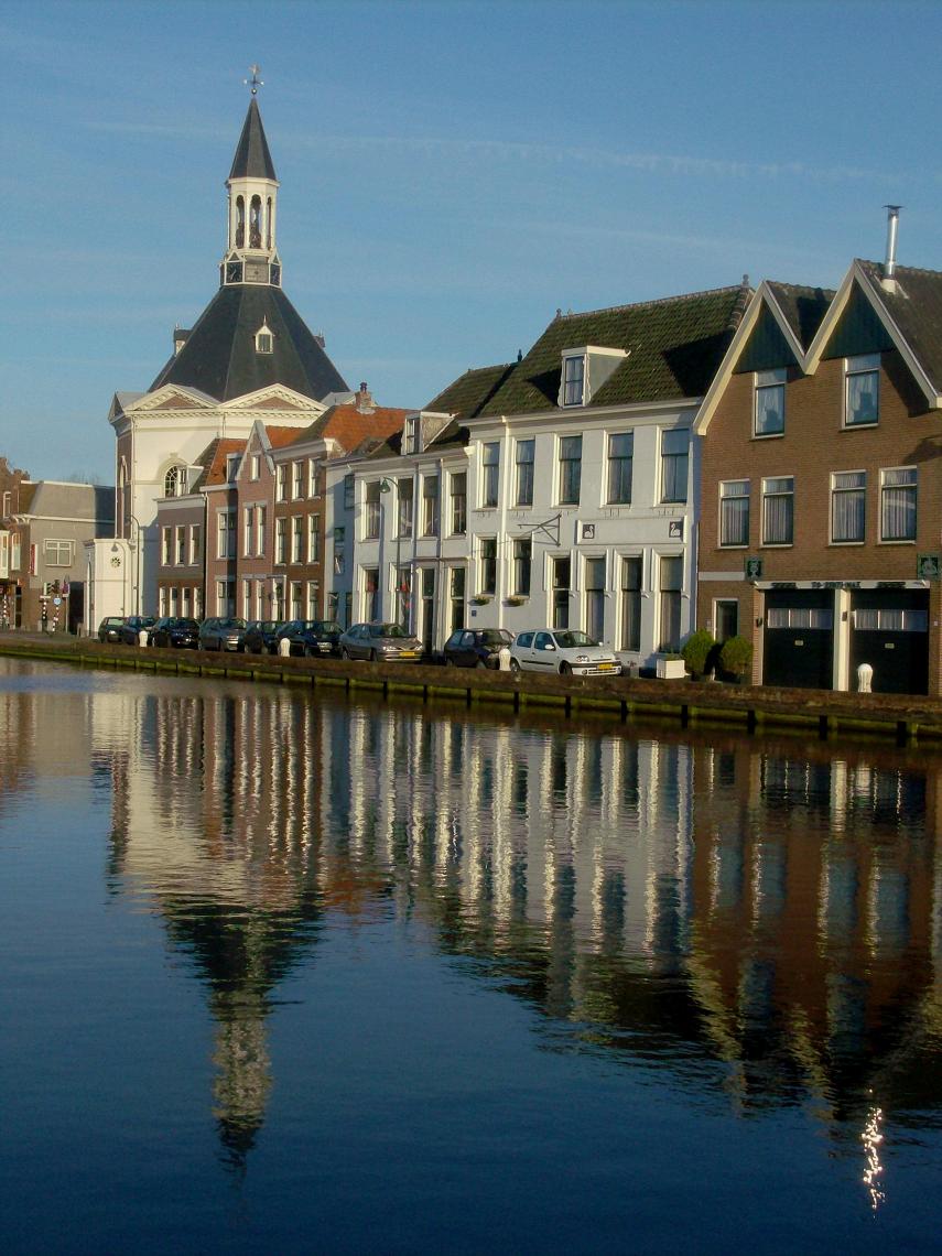 Facades of Leidschendam (Netherlands) are reflected in the Vlie…