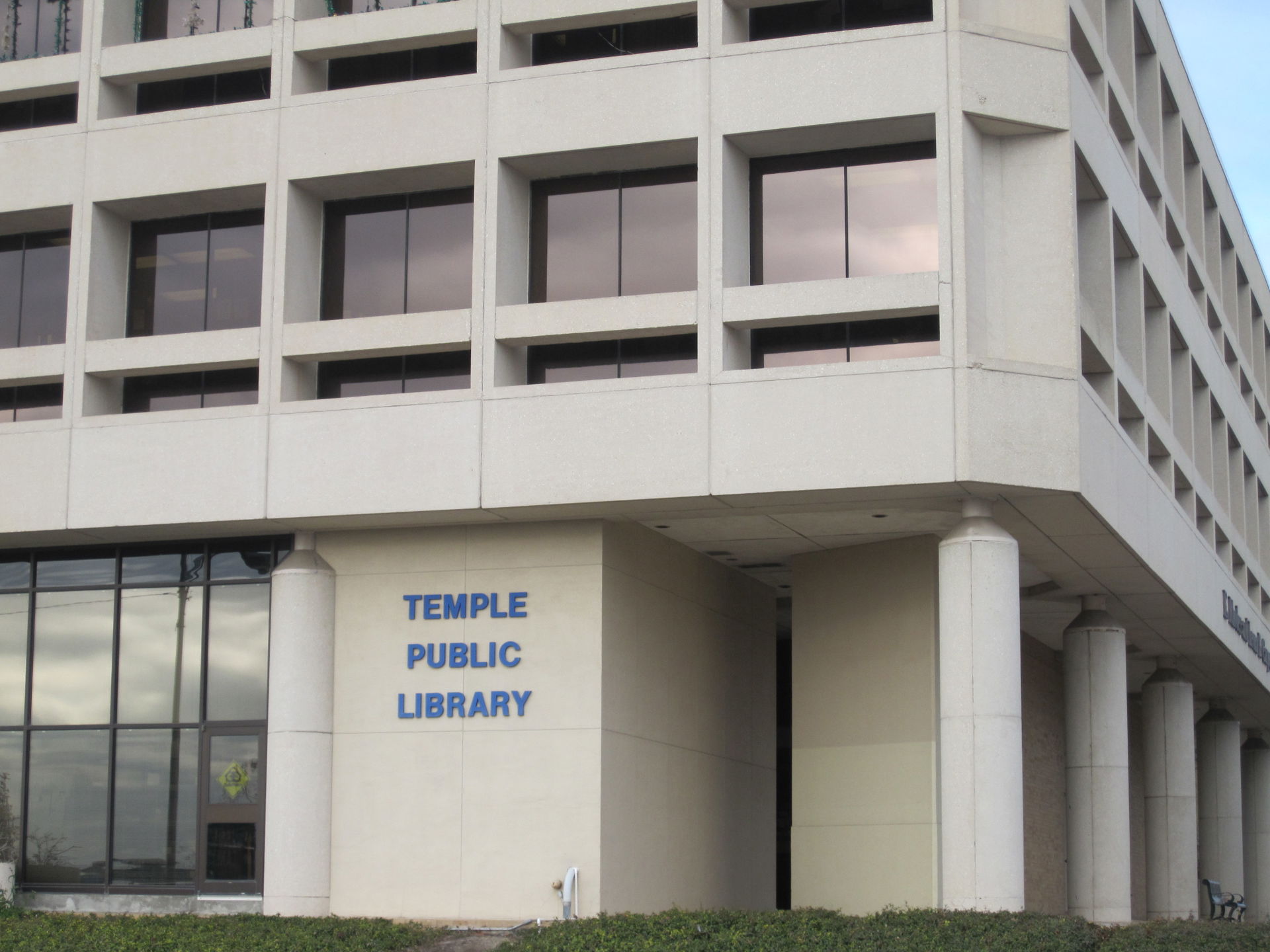 Temple Public Library in Temple, TX