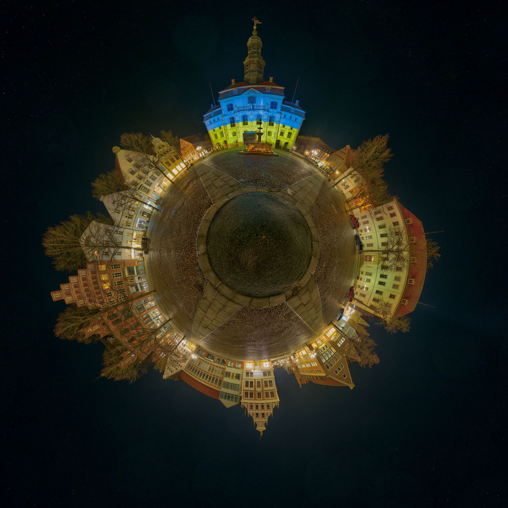 Lüneburg market square and townhall. Stitched panorama of 8 ima…
