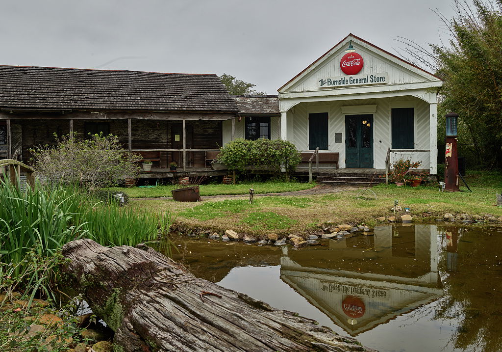 Scene at The Cabin Restaurant and General Store in Gonzales, Lo…