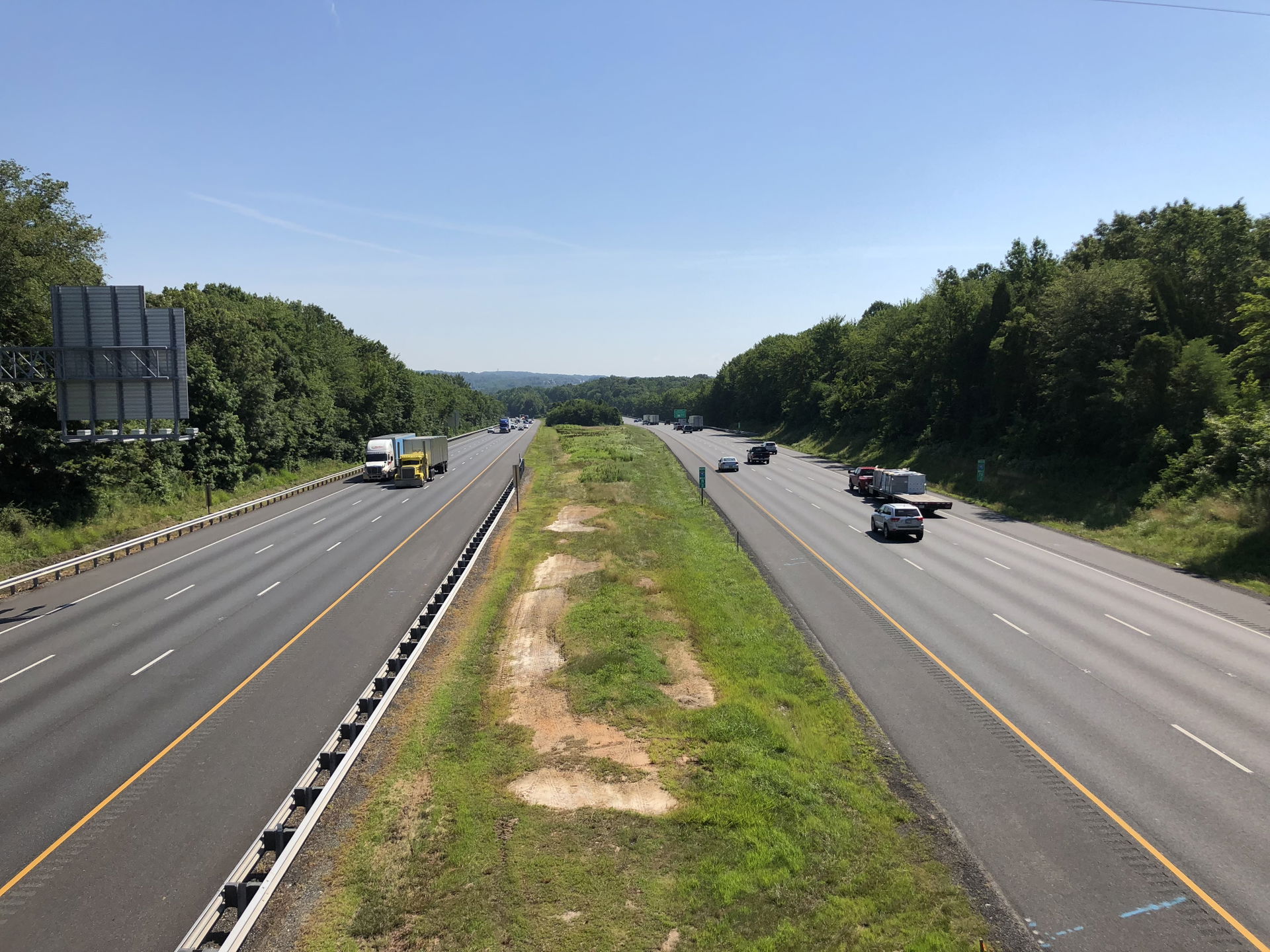 View north along Interstate 95 (John F. Kennedy Memorial Highwa…