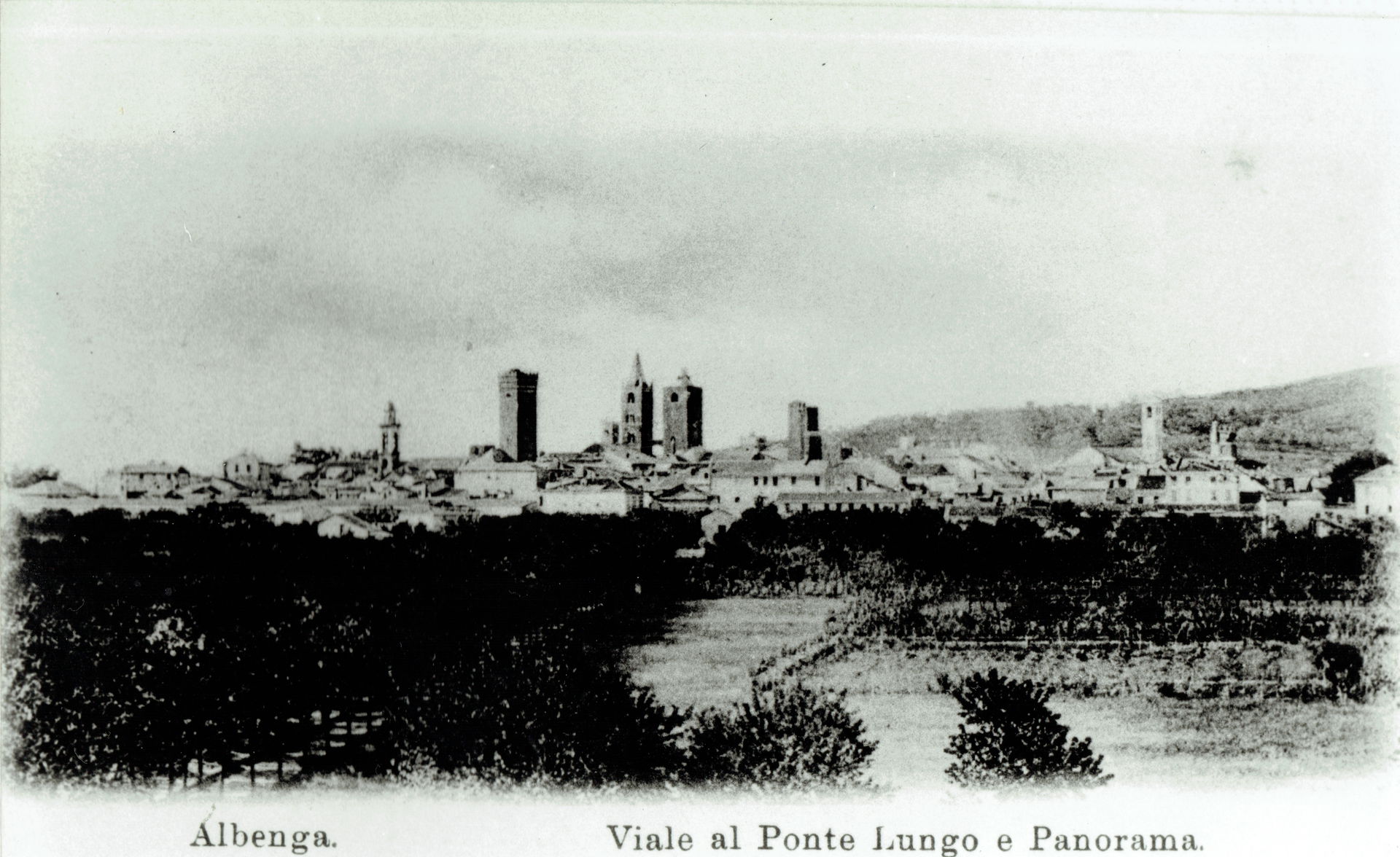 Albenga a fine '800 vista dal campanile del Santuario di Pontel…