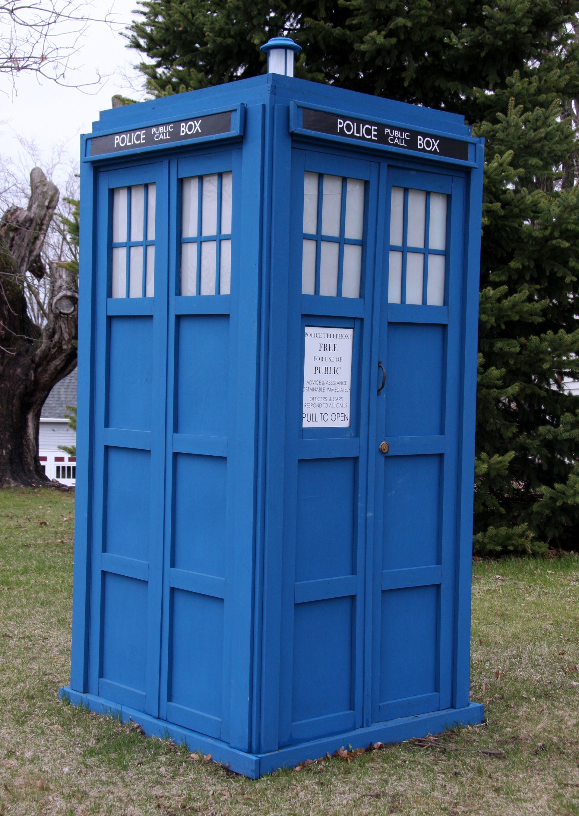 An oddly familiar blue police public call box on Gunderson Boul…