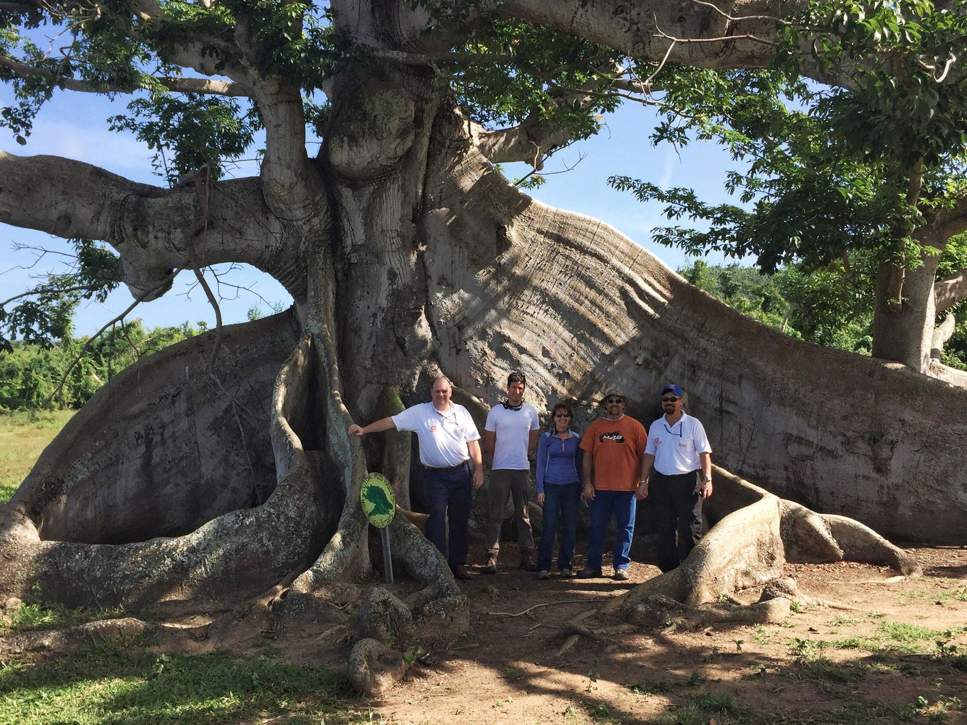 WAPA, DOE and USACE personnel pause their work for a photo oppo…