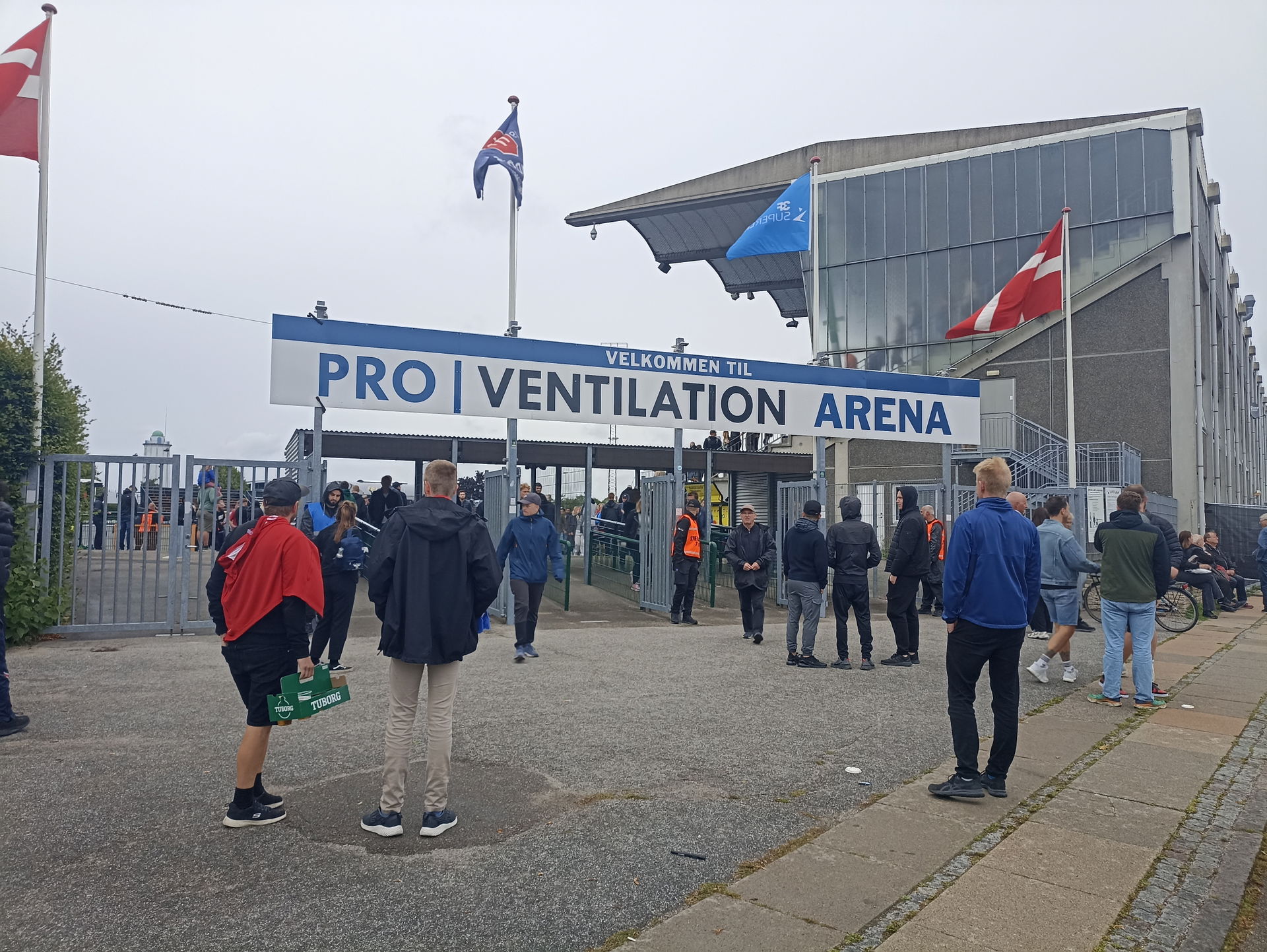 Stadion van Hvidovre IF in de wedstrijd tegen Aarhus GF, gefoto…