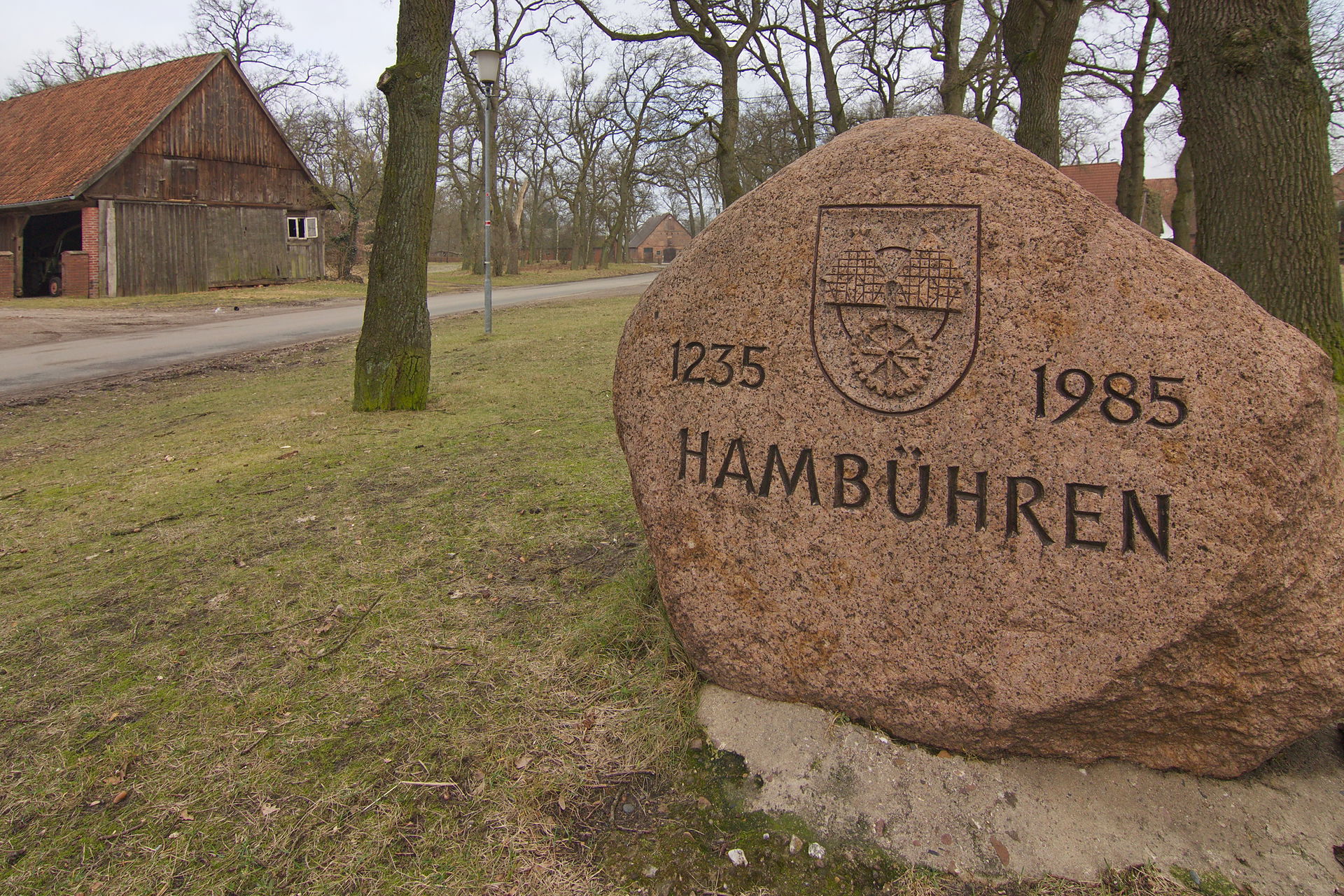 Gedenkstein in Hambühren, Niedersachsen, Deutschland.