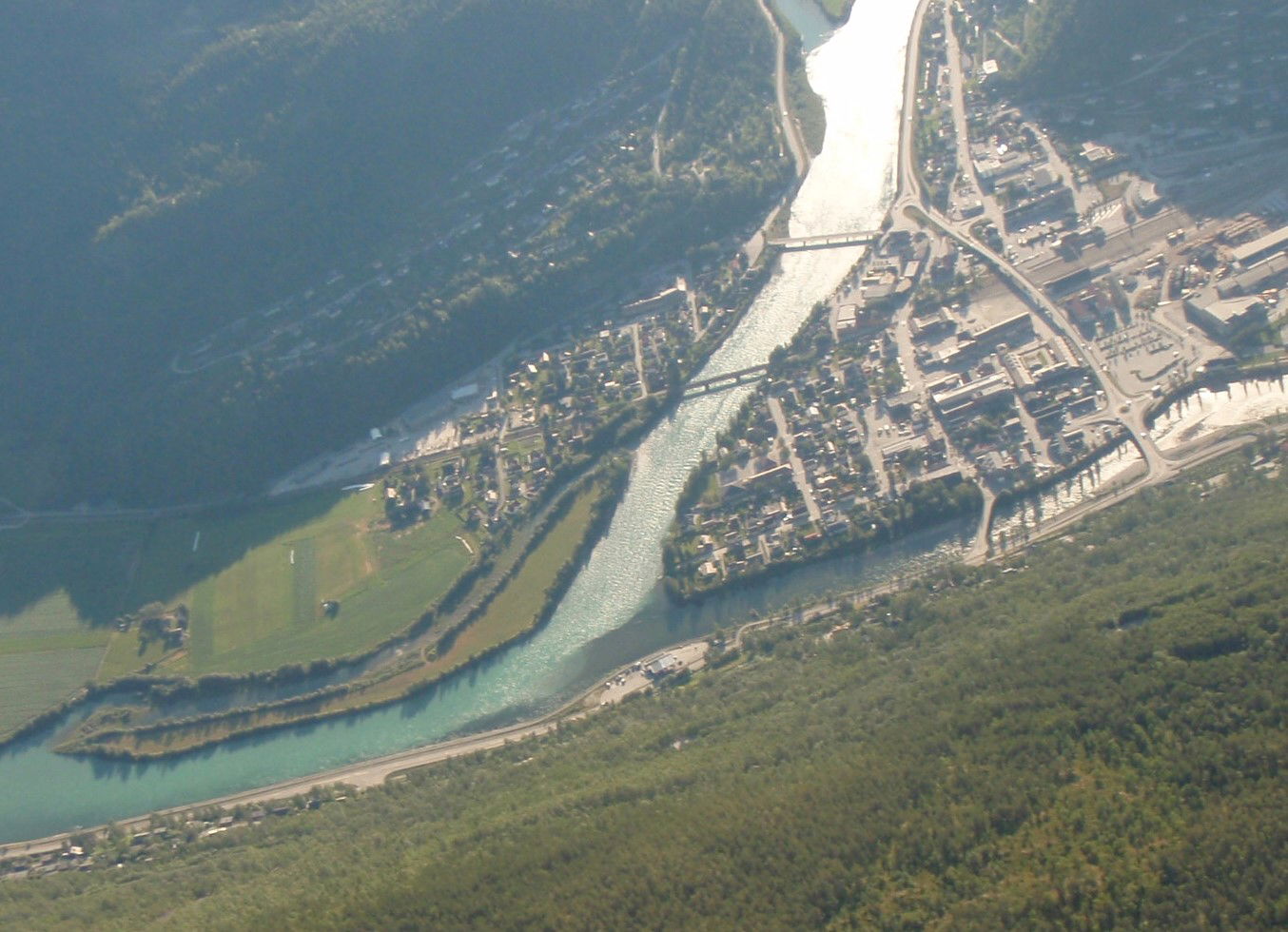 River Otta flows into main river Gudbrandsdalslågen at Otta tow…