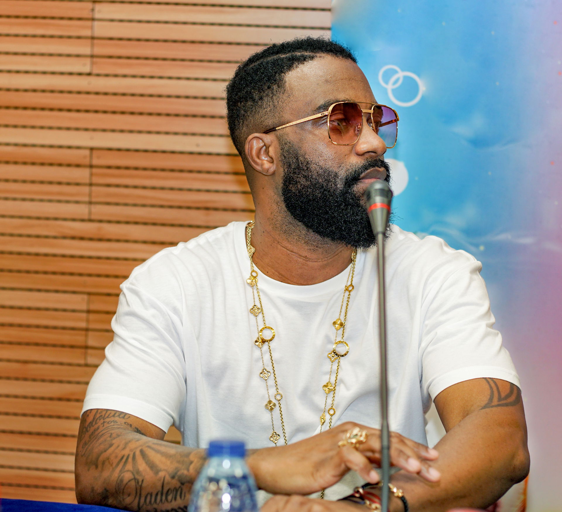 Fally Ipupa au Cameroun pour un concert à Douala et Yaoundé. Il…
