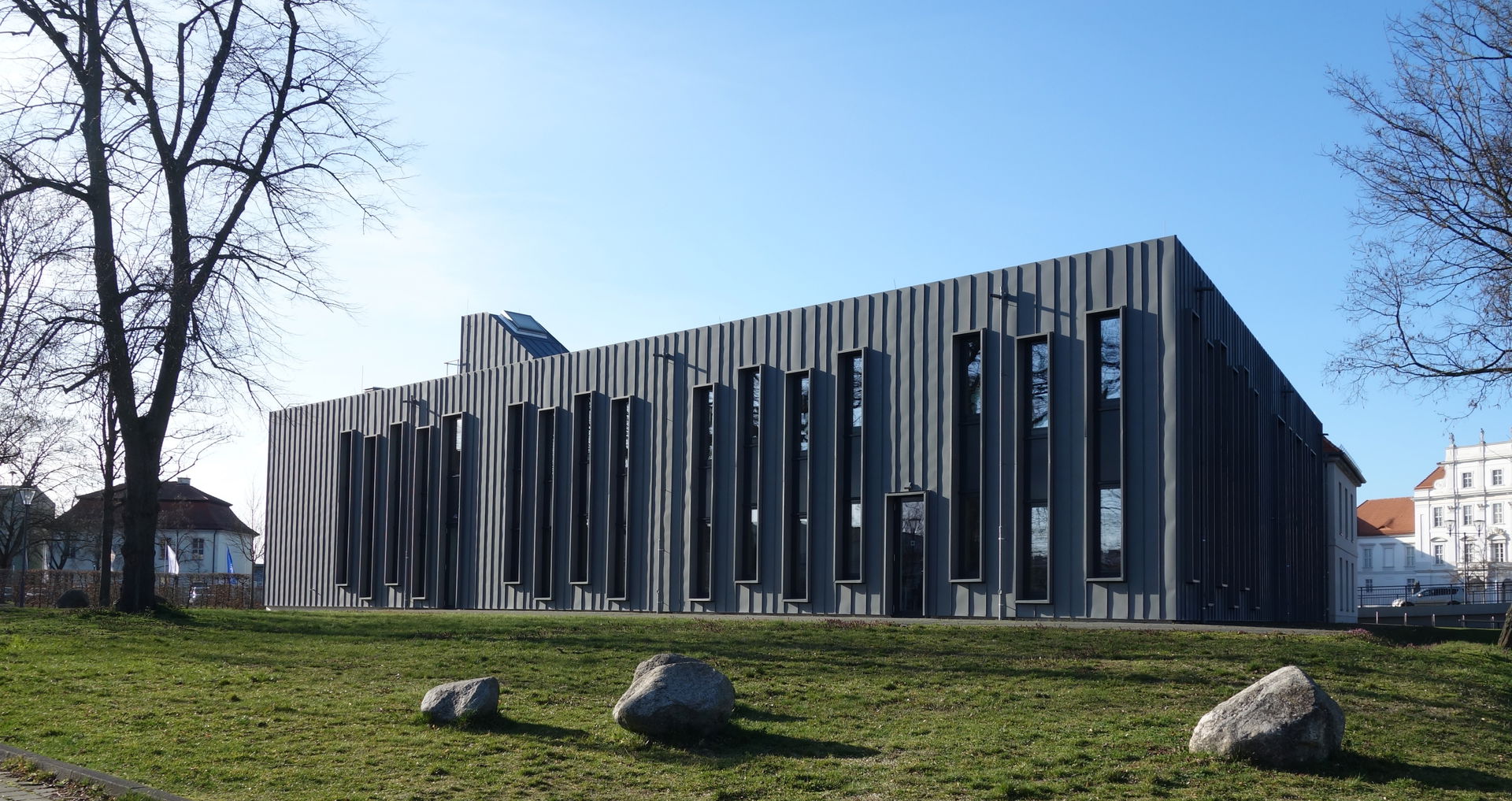 South-eastern view of the public library  in Oranienburg , Oran…