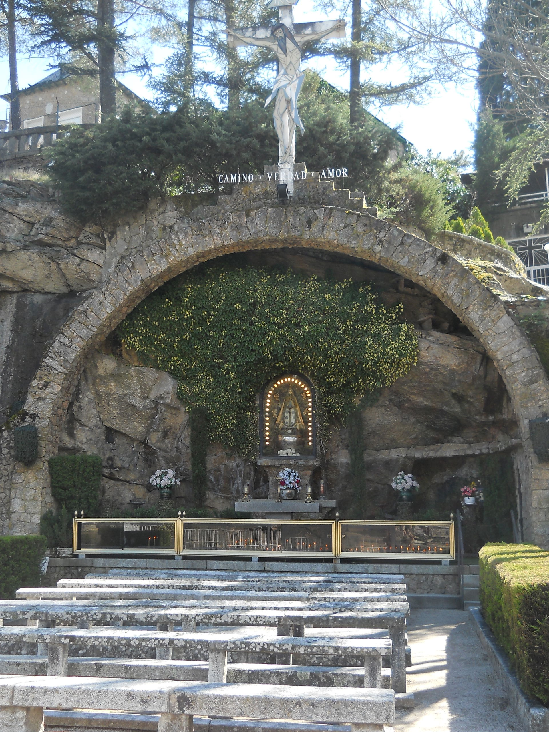 Grotta di Nostra Signora di Begoña, Miraflores de la Sierra, Ma…